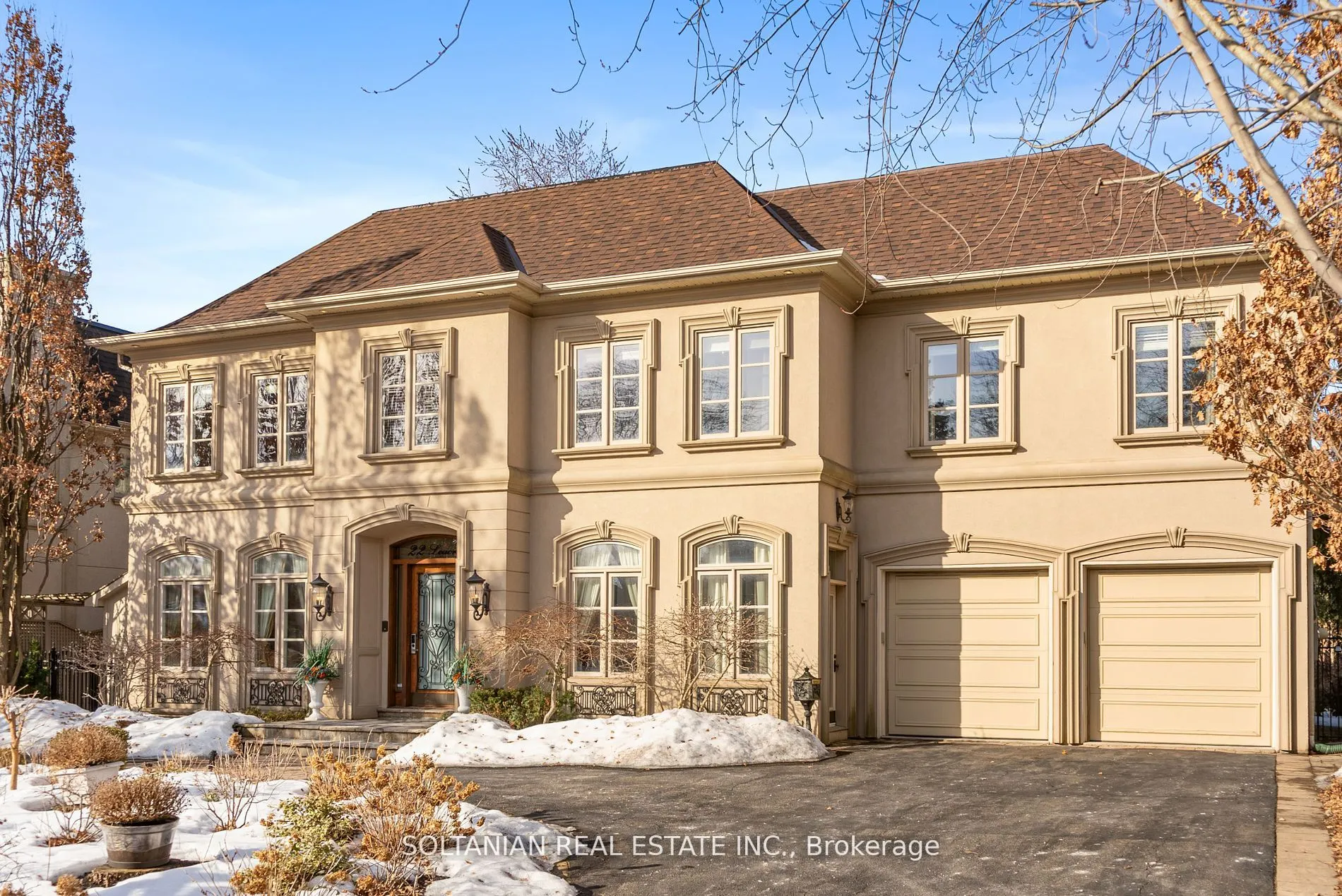 22 Leacroft Crescent