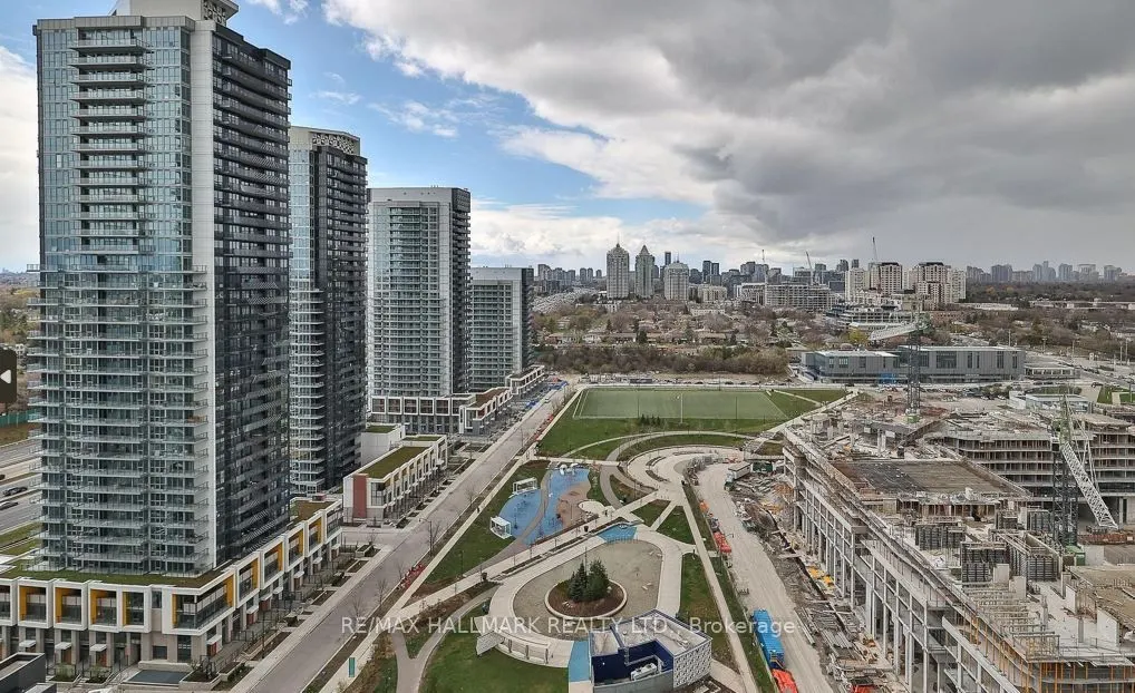 121 MCMAHON Drive, #2917