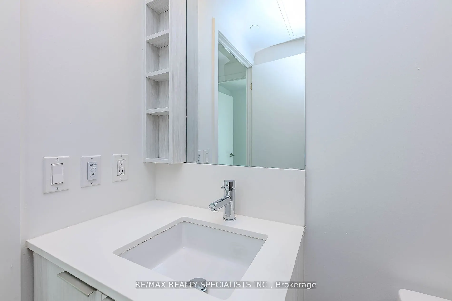 8 Wellesley Street W #1101