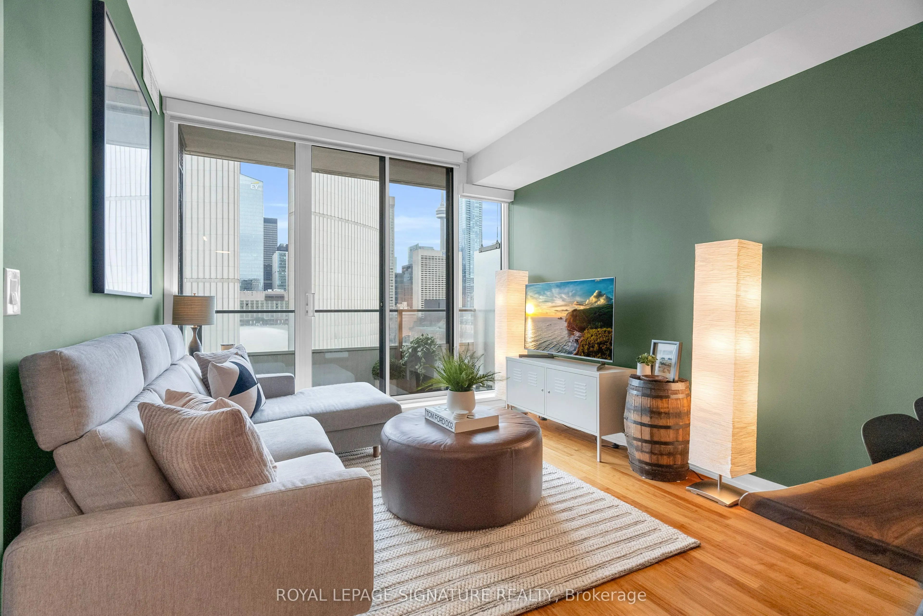 111 Elizabeth Street, #1208