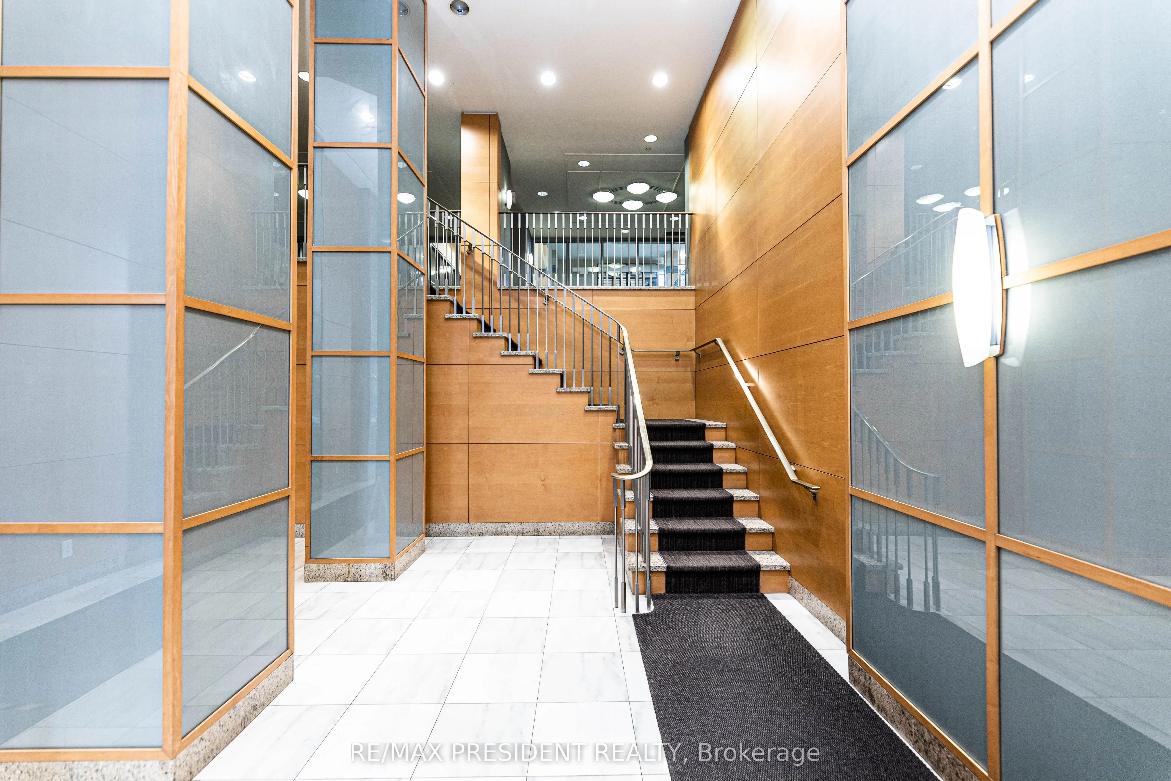 4978 Yonge Street, #1911