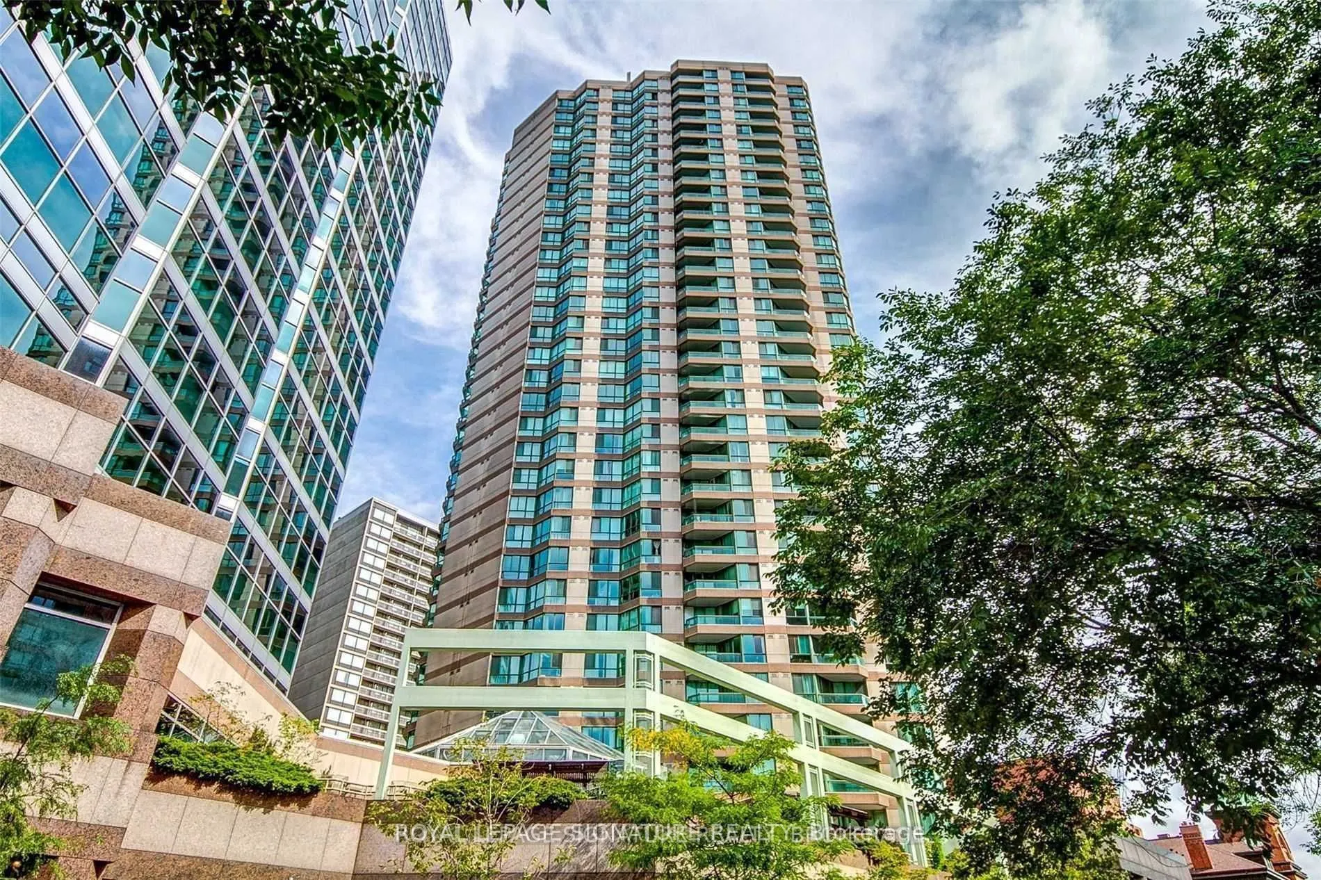 38 Elm Street, #2505