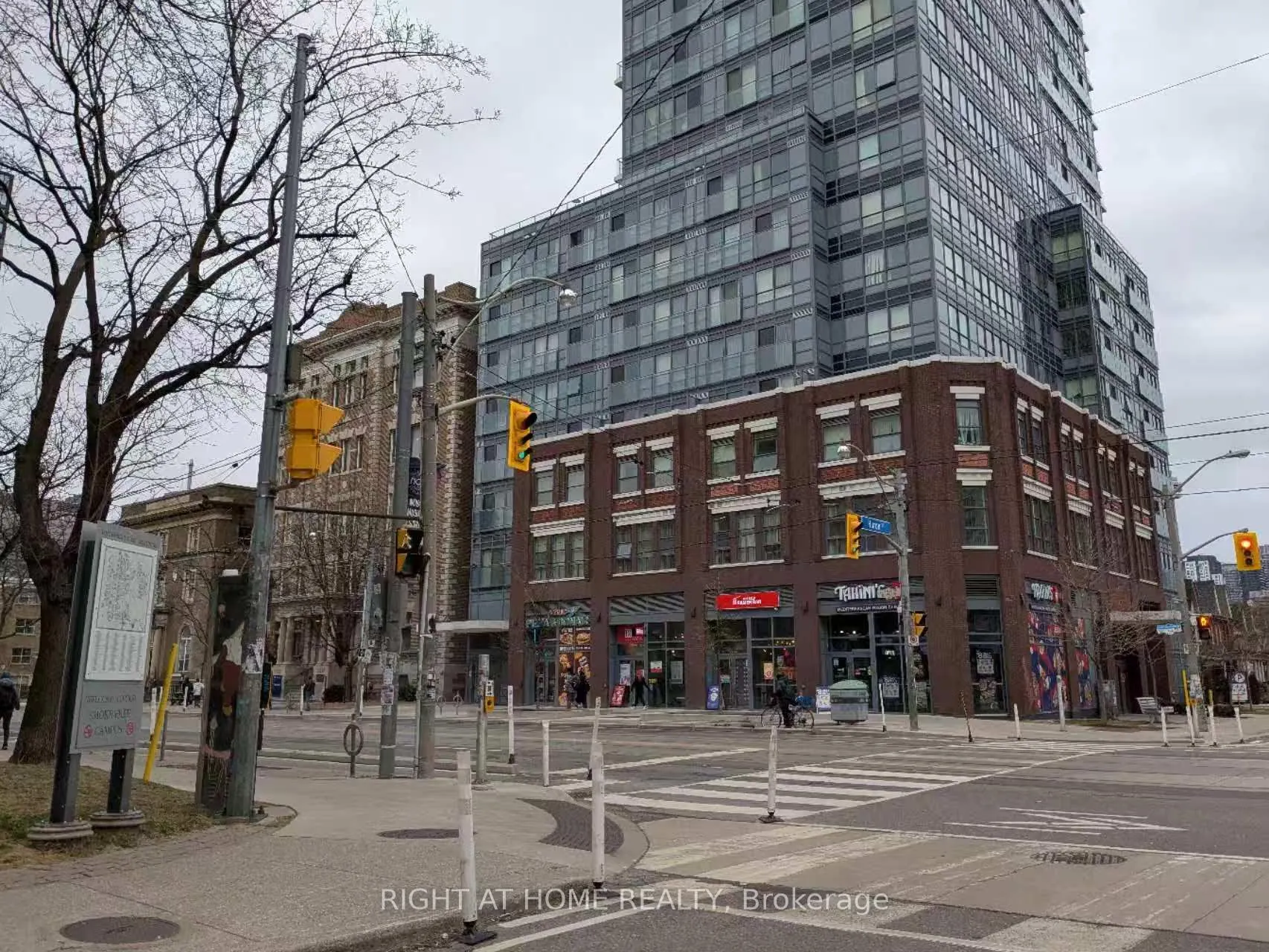 181 Huron Street, #1205
