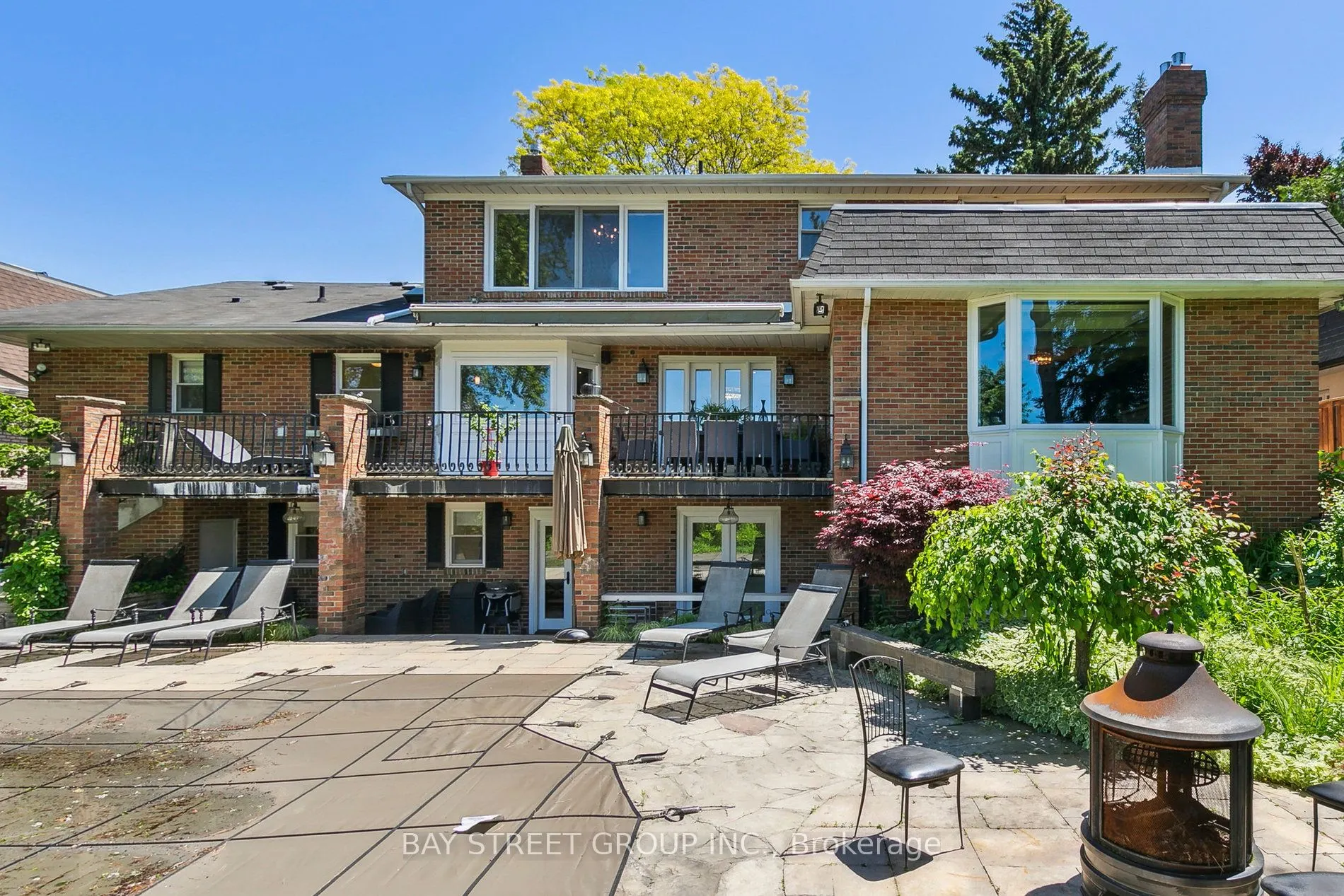 6 Penwood Crescent