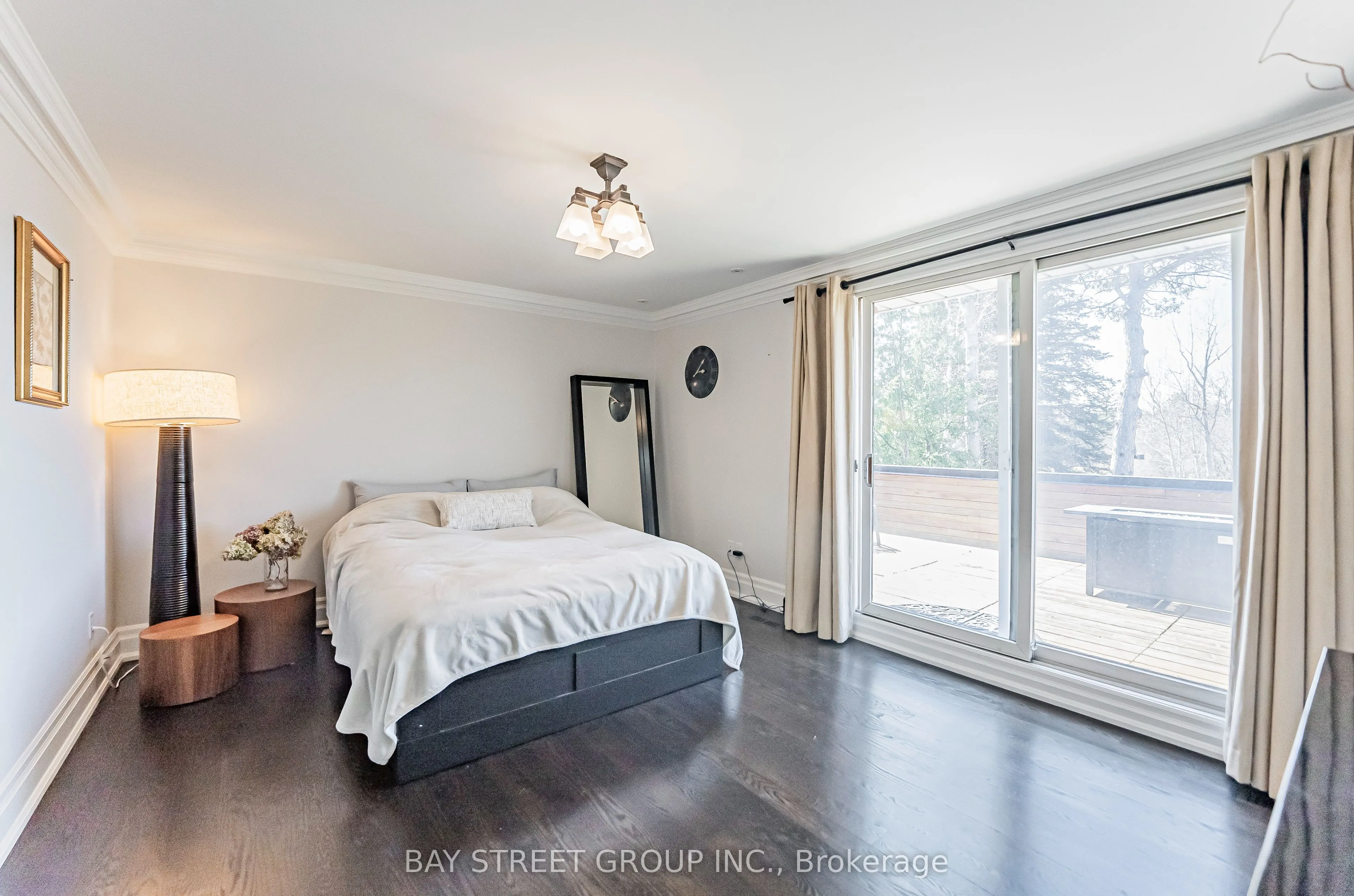 6 Penwood Crescent