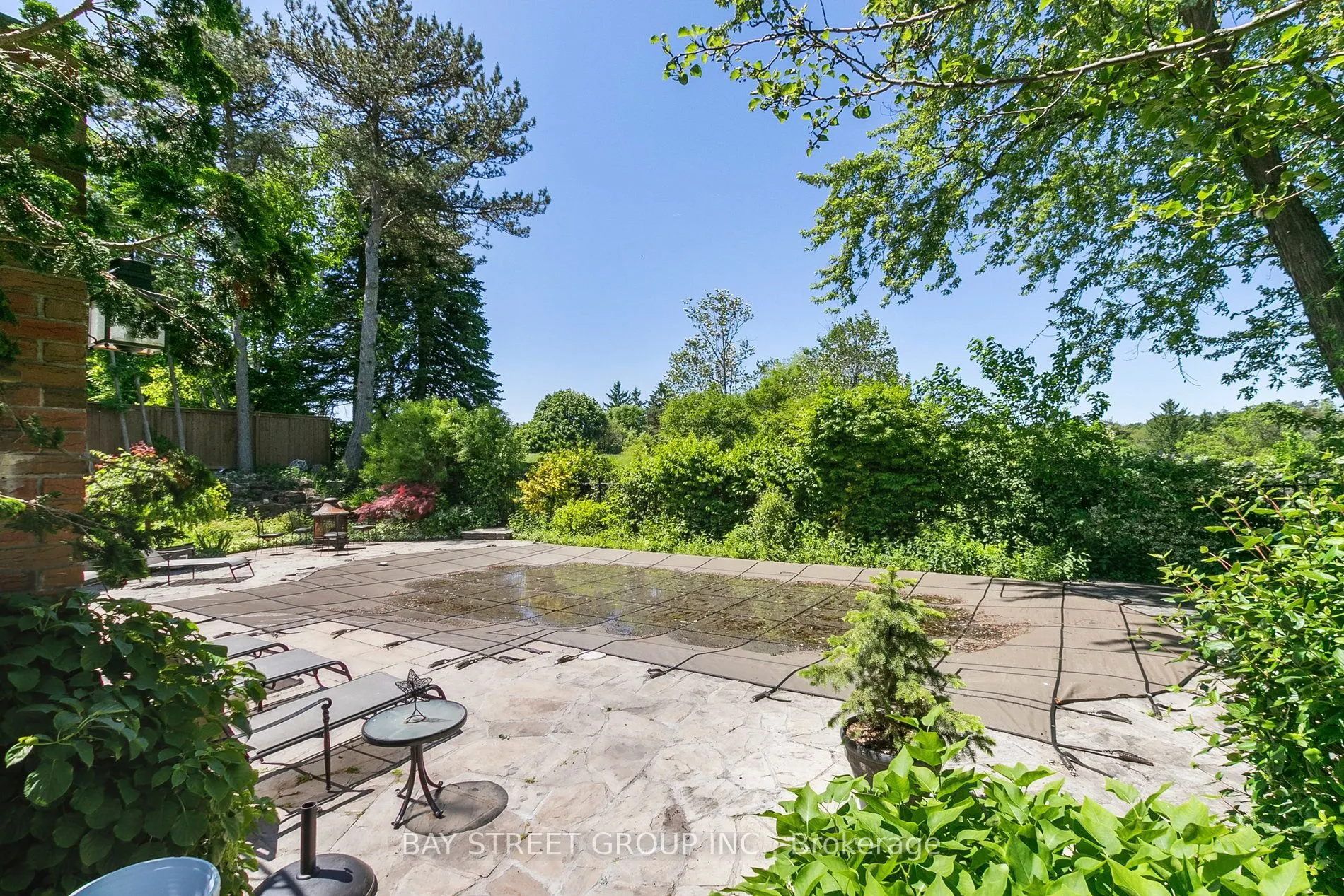6 Penwood Crescent