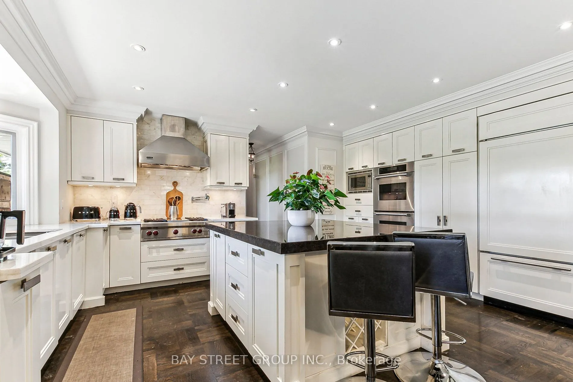 6 Penwood Crescent