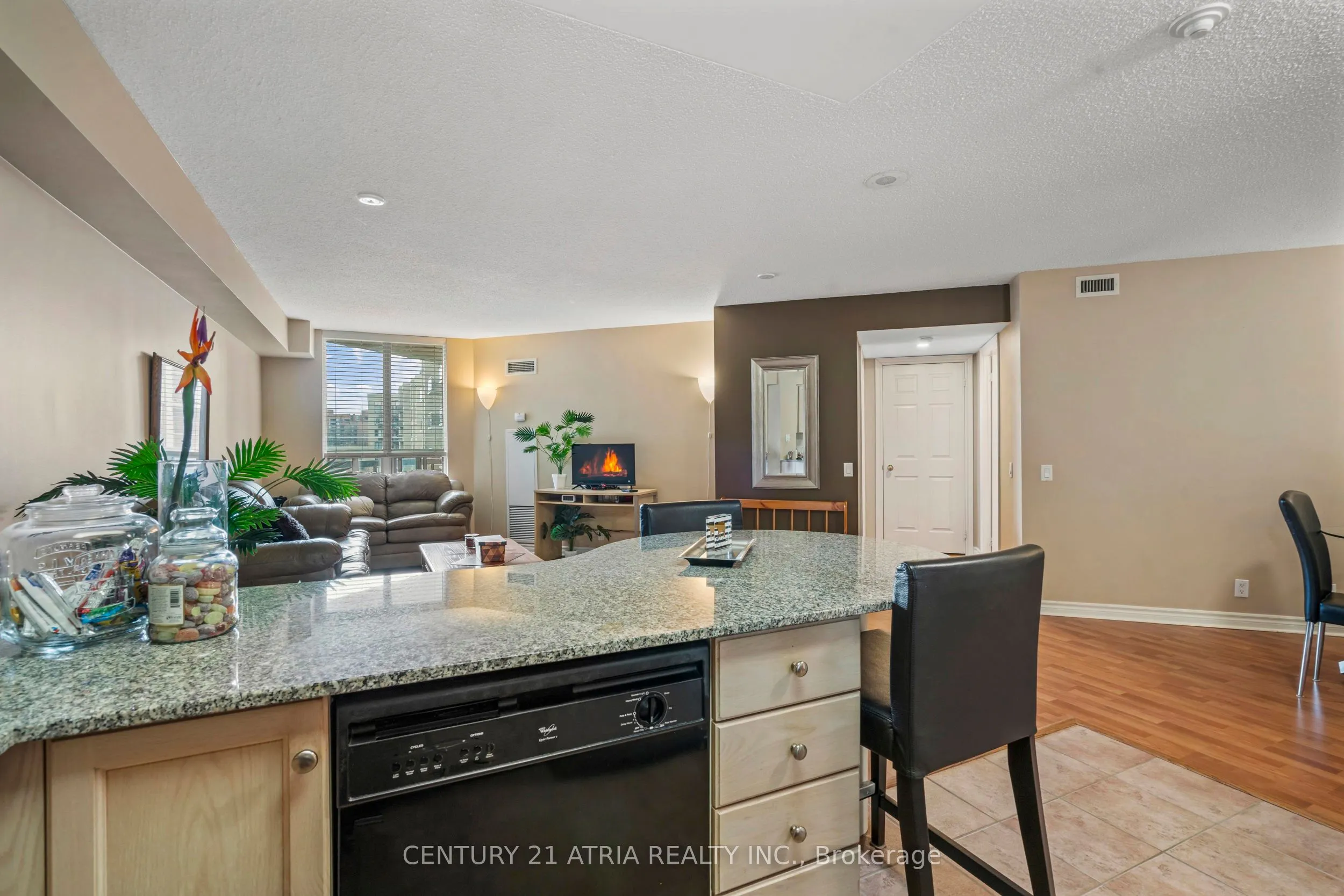 1720 Eglinton Avenue E #623