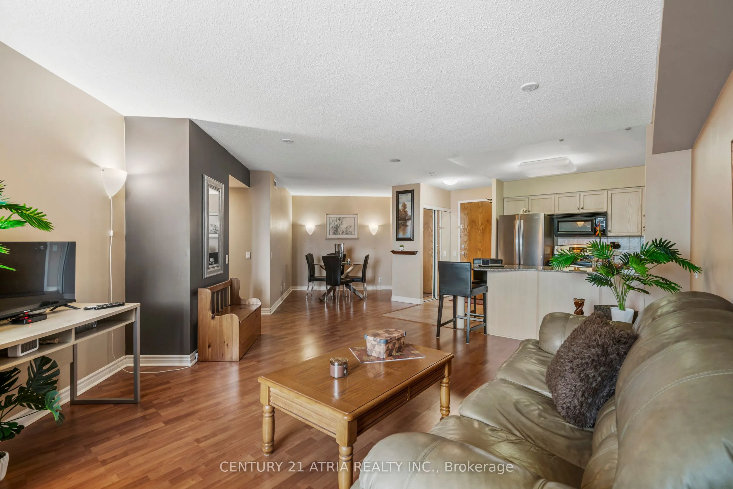 1720 Eglinton Avenue E #623