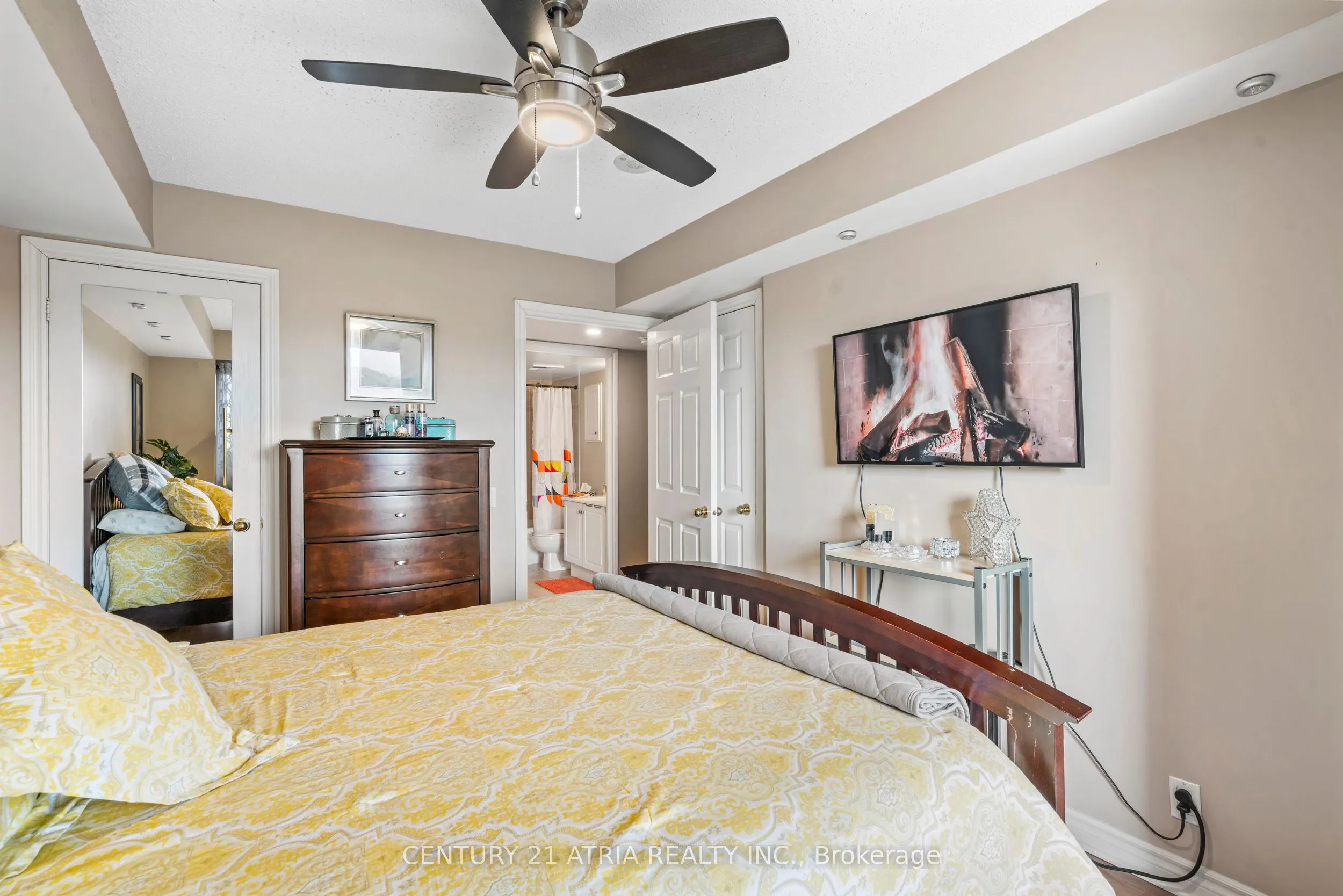 1720 Eglinton Avenue E #623