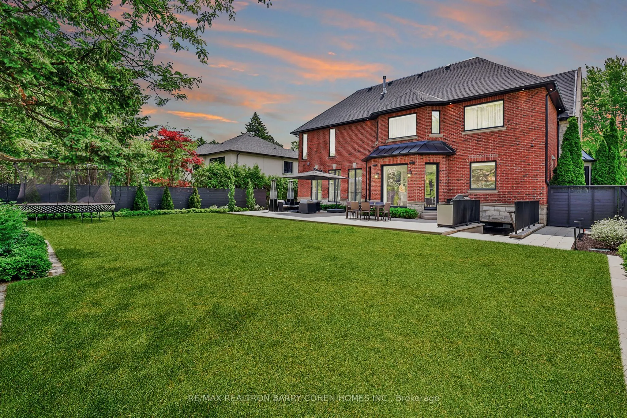 148 Highland Crescent