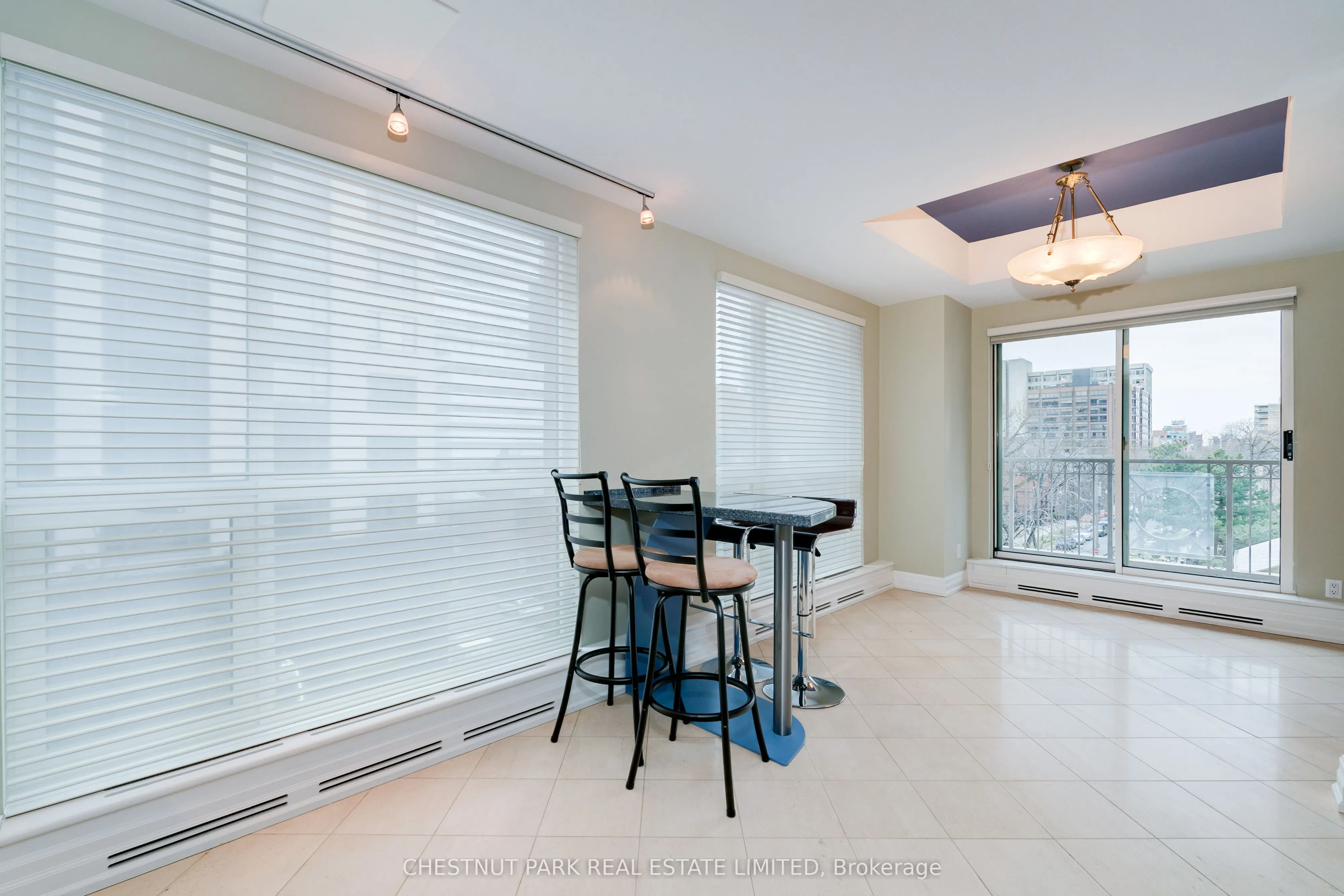 38 Avenue Road, #400