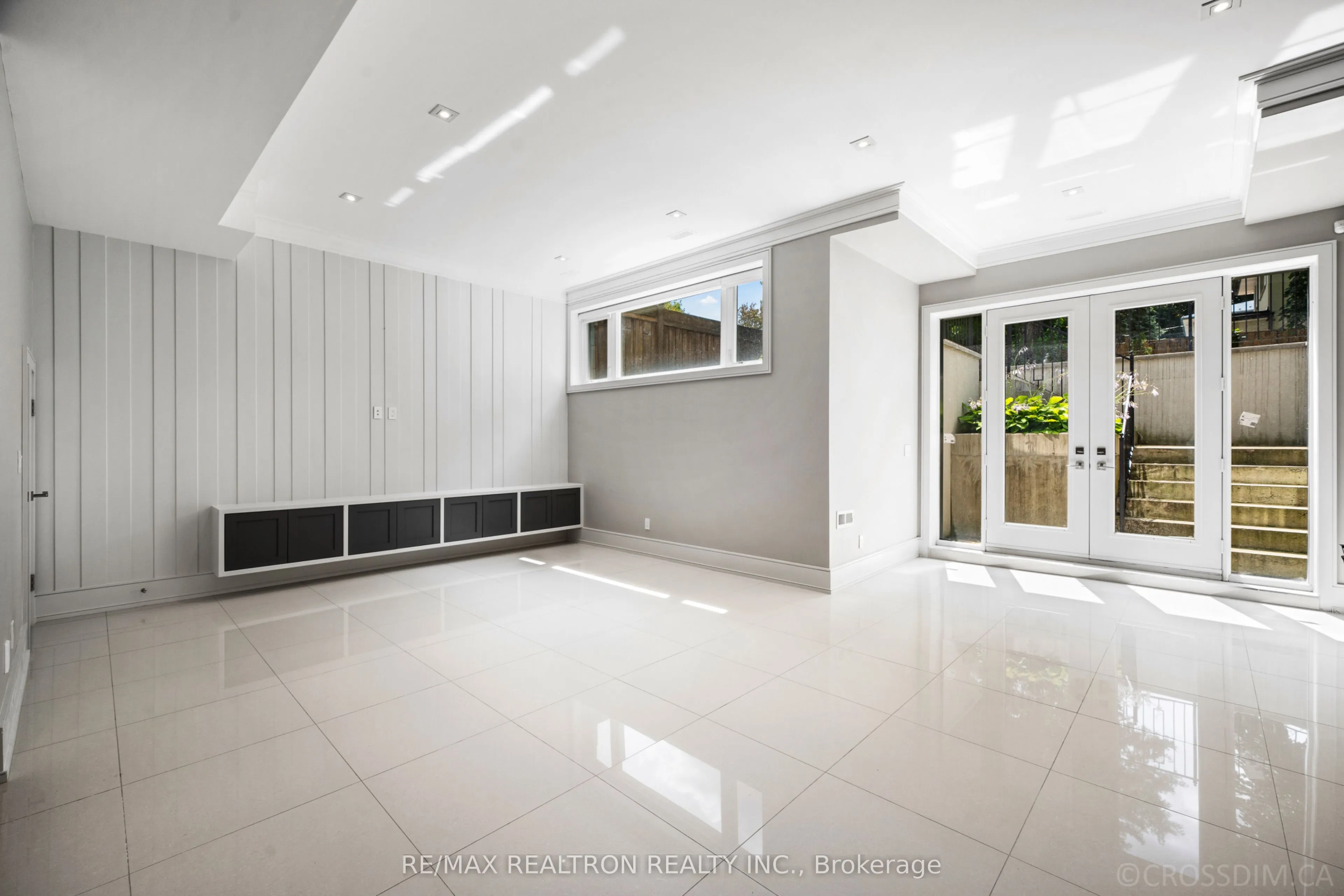 225 Northwood Drive