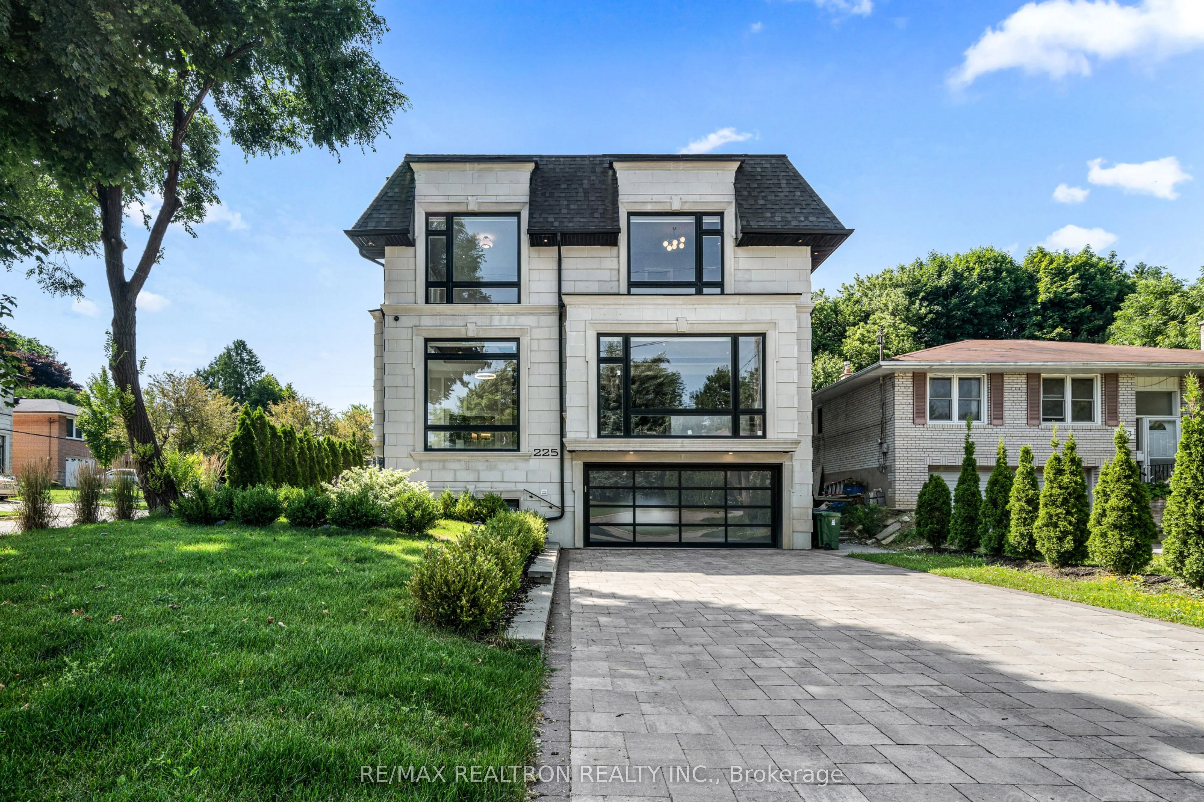 225 Northwood Drive