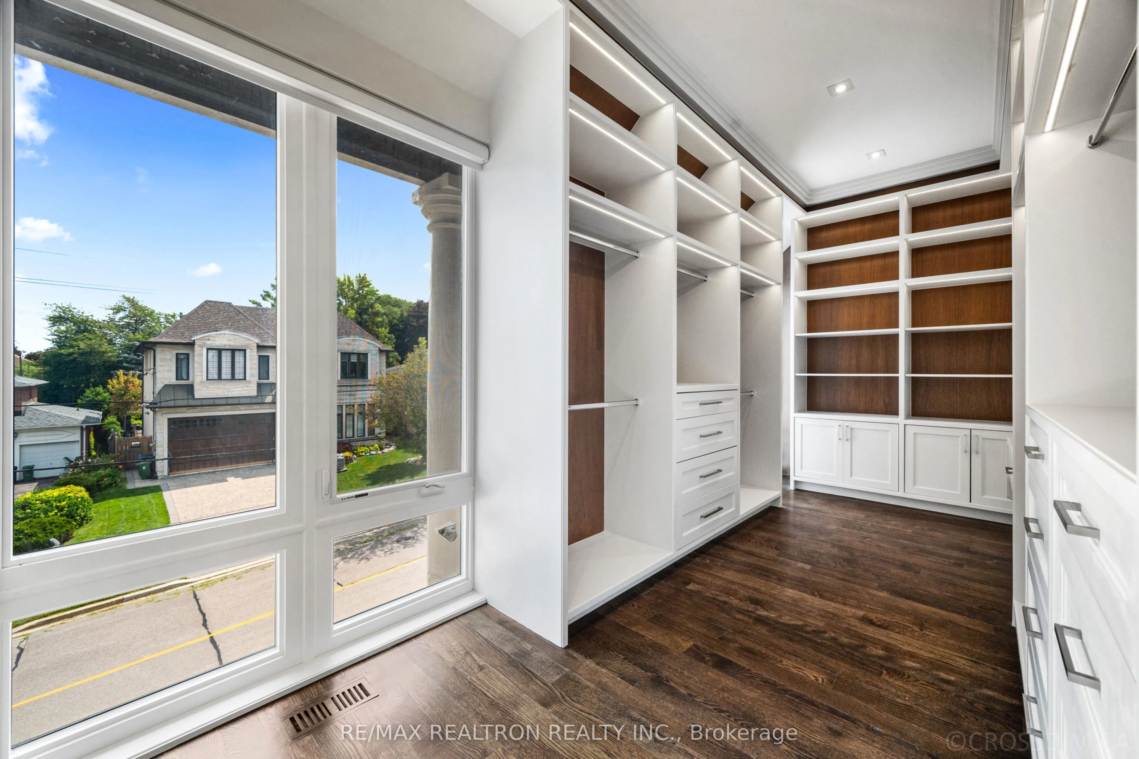 225 Northwood Drive