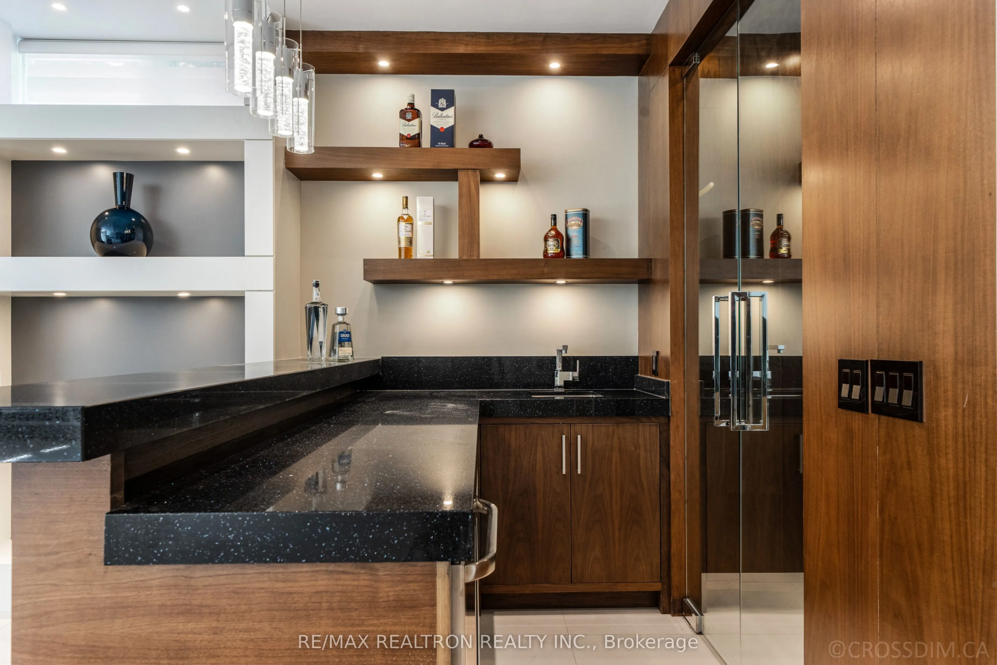 225 Northwood Drive