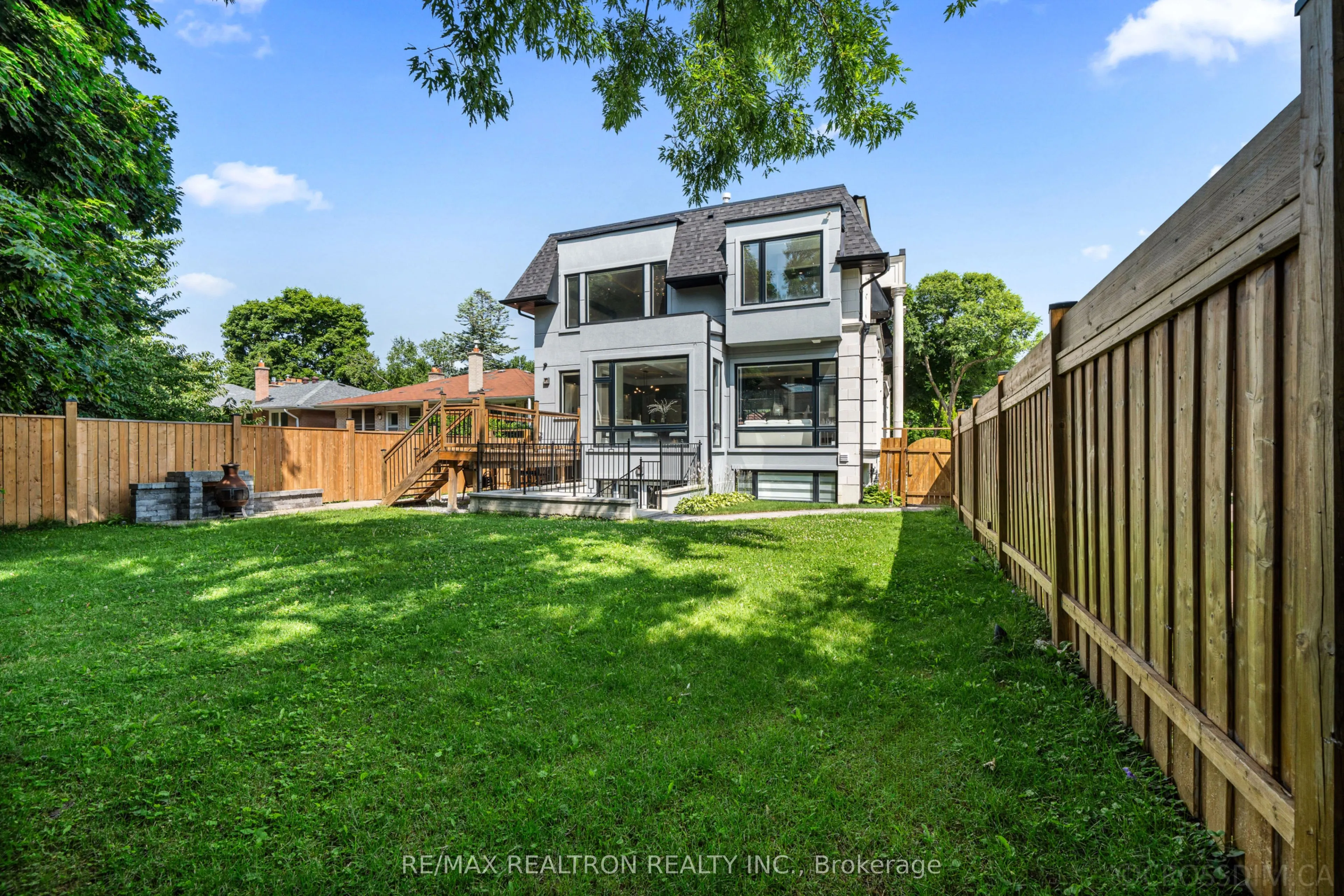 225 Northwood Drive