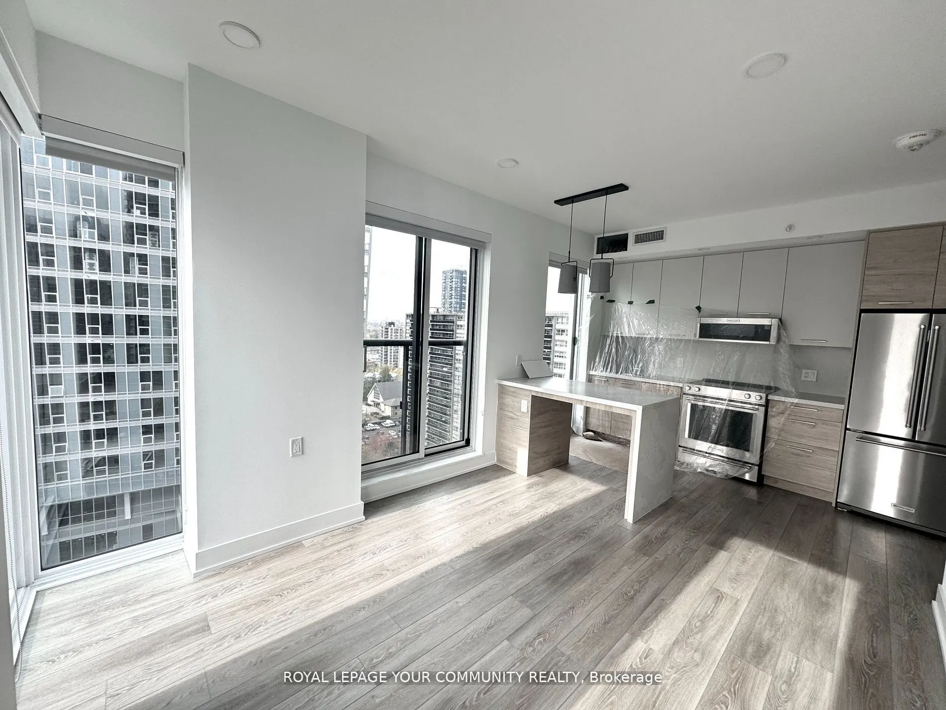 200 Redpath Avenue, #1804