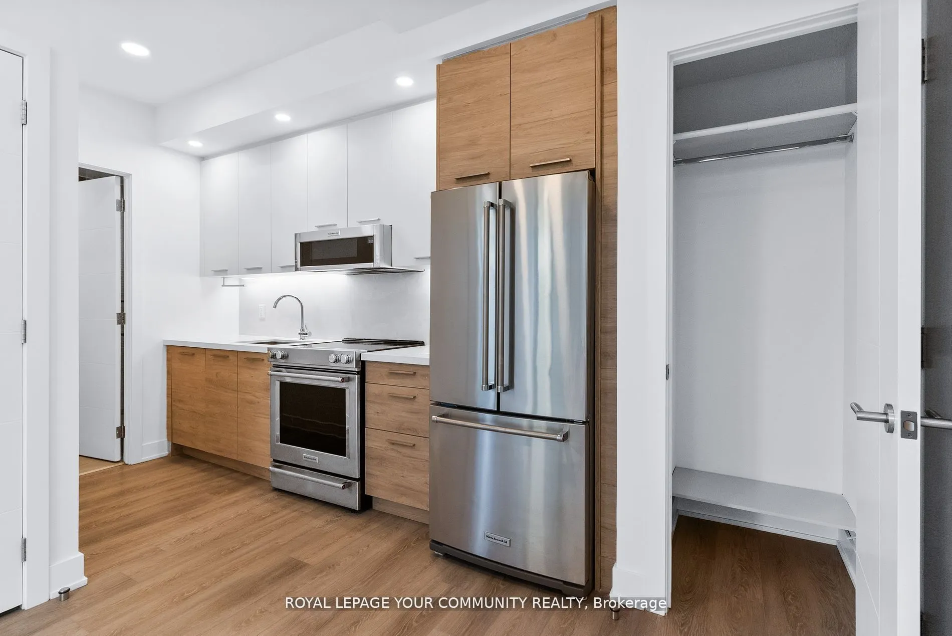 200 Redpath Avenue #303