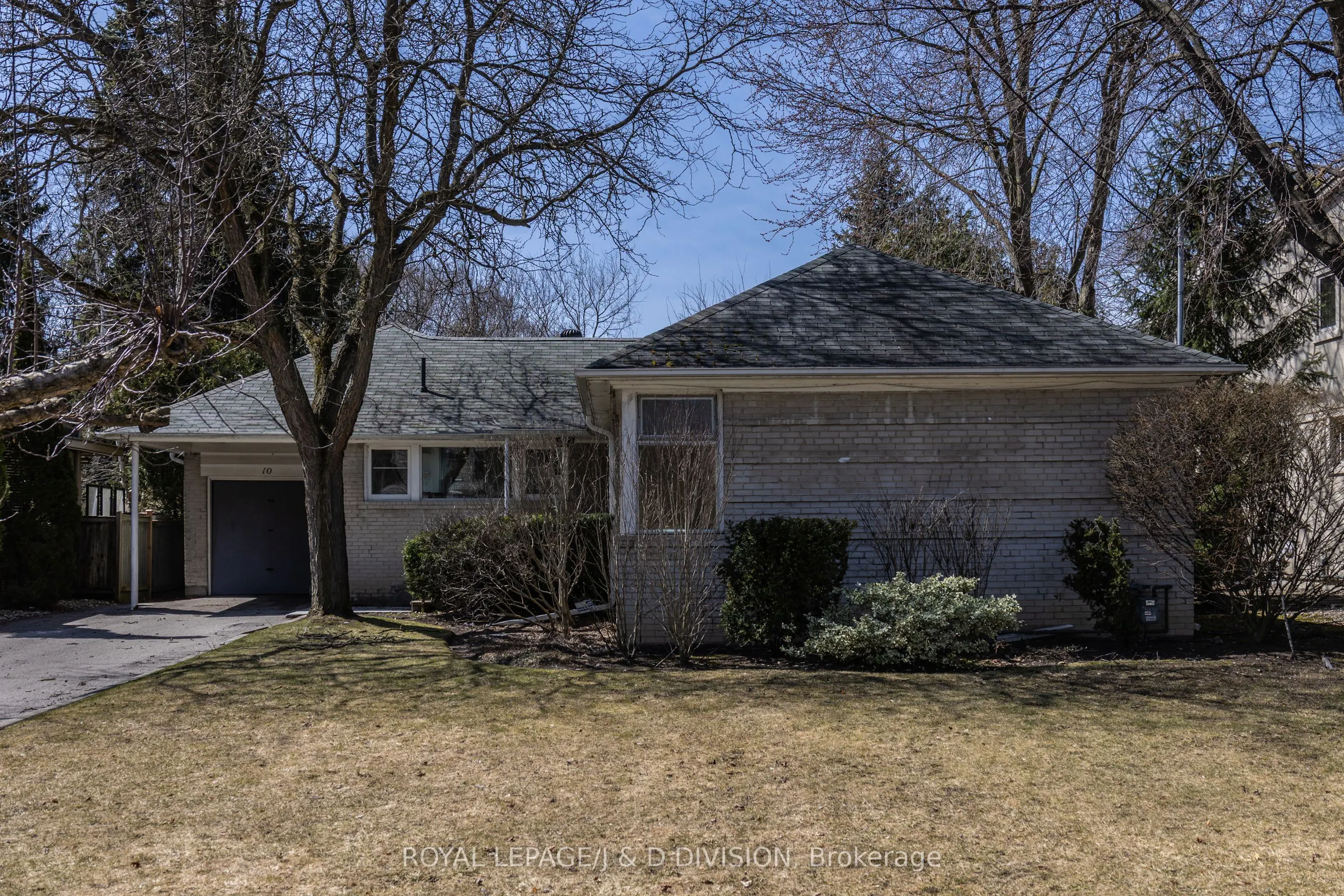 10 Campbell Crescent
