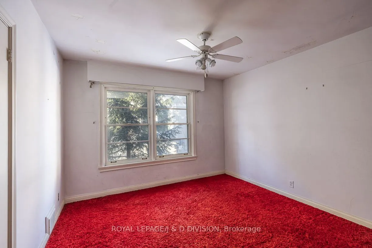 10 Campbell Crescent