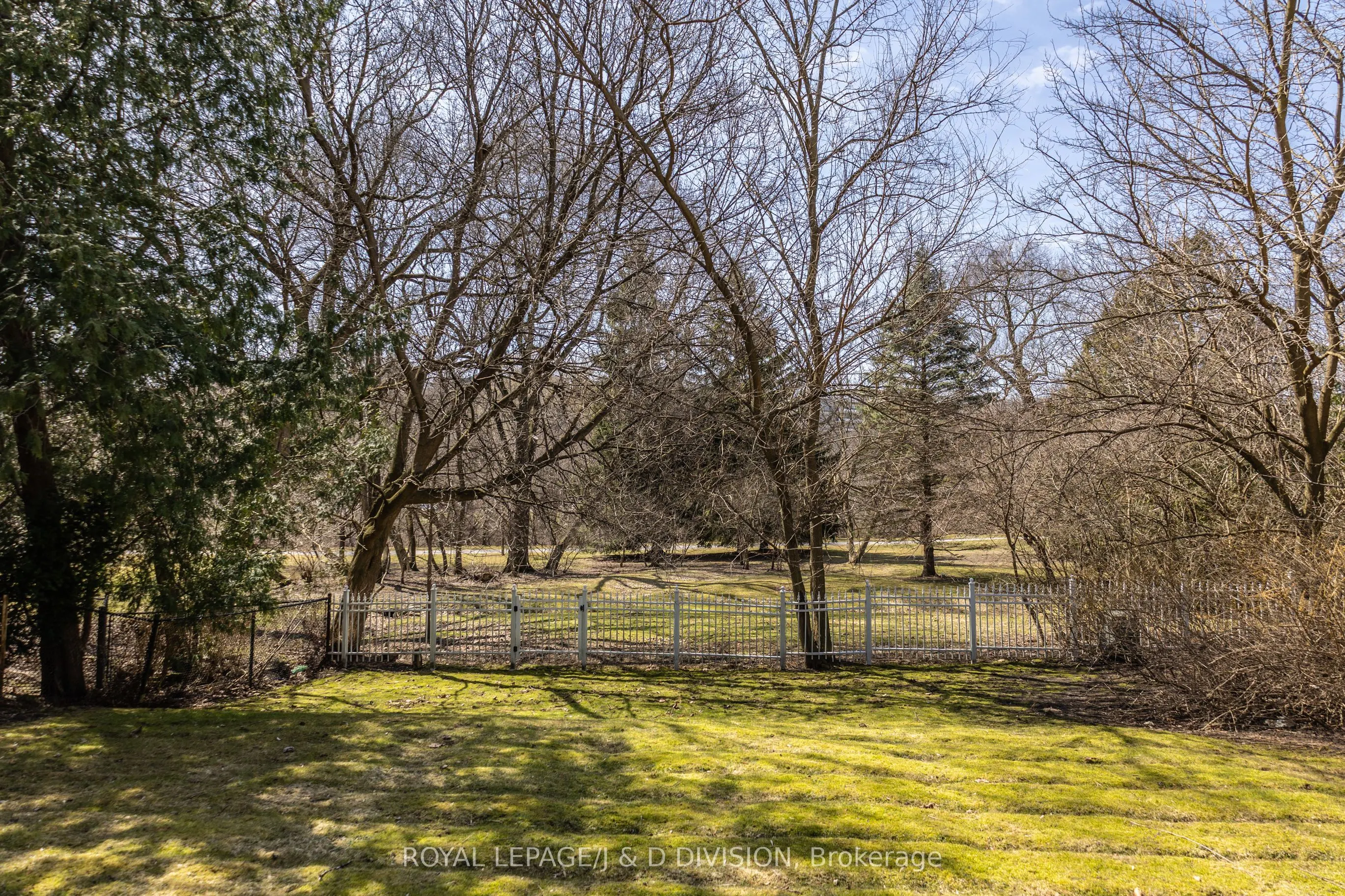 10 Campbell Crescent