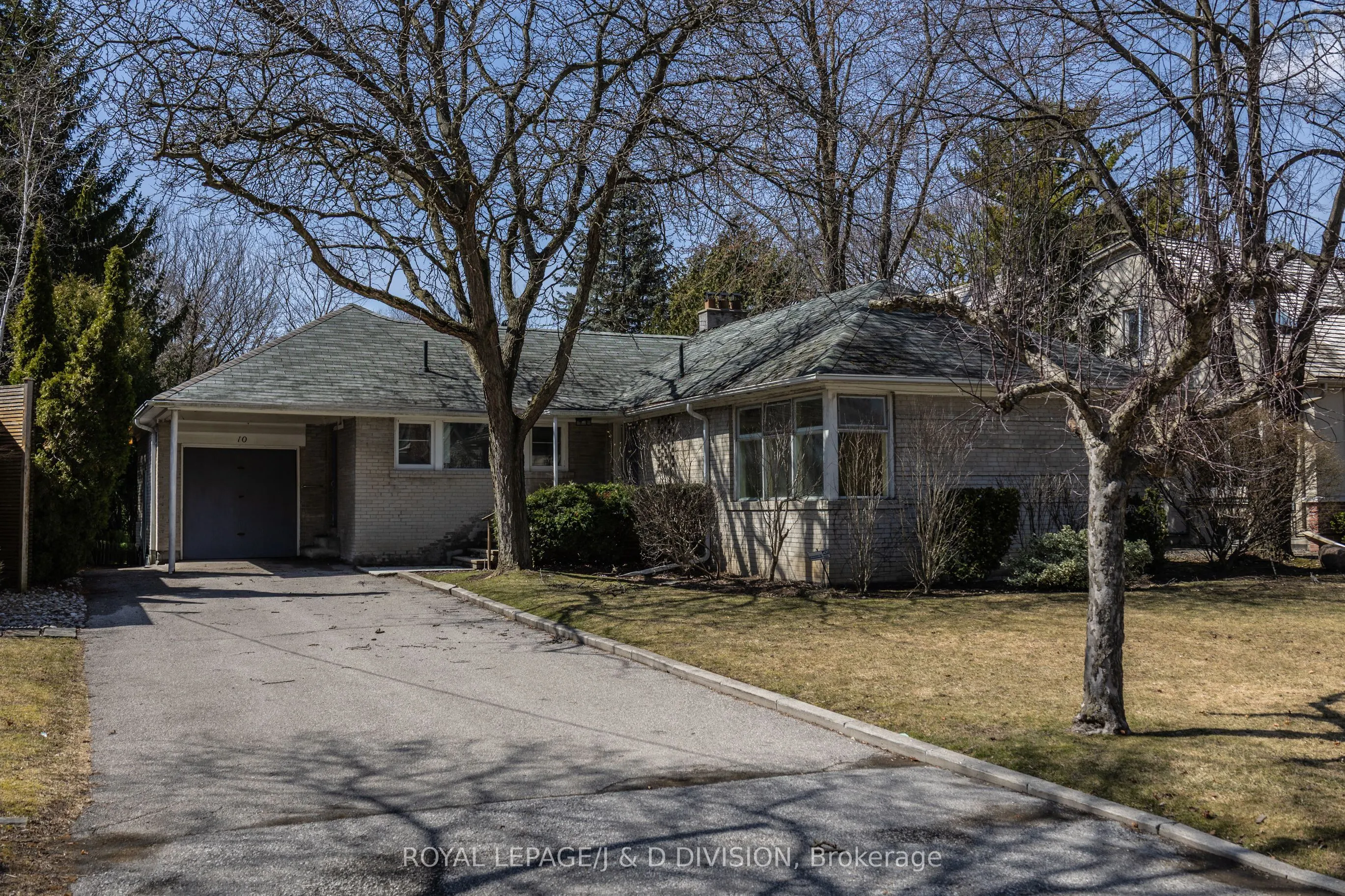 10 Campbell Crescent