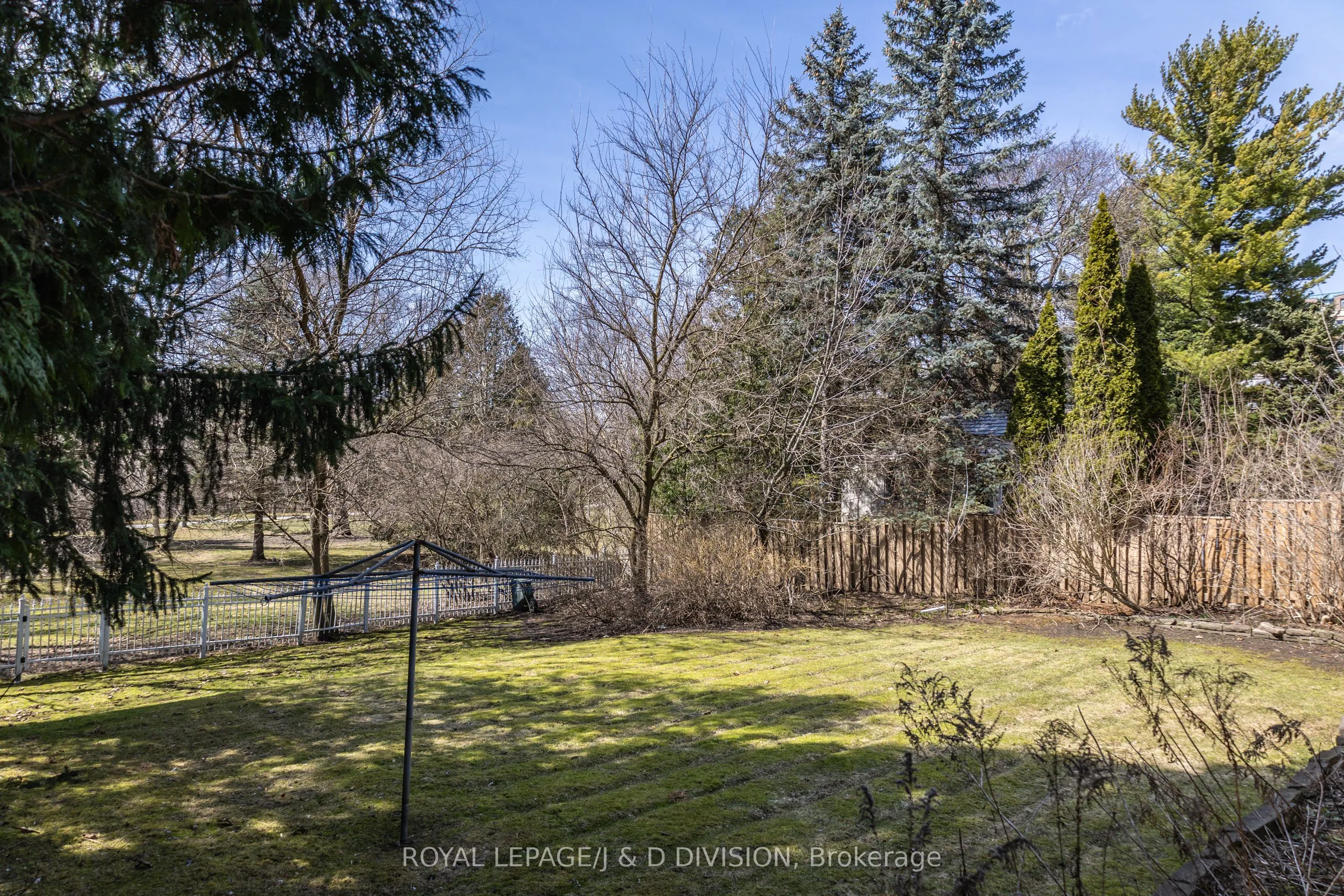 10 Campbell Crescent