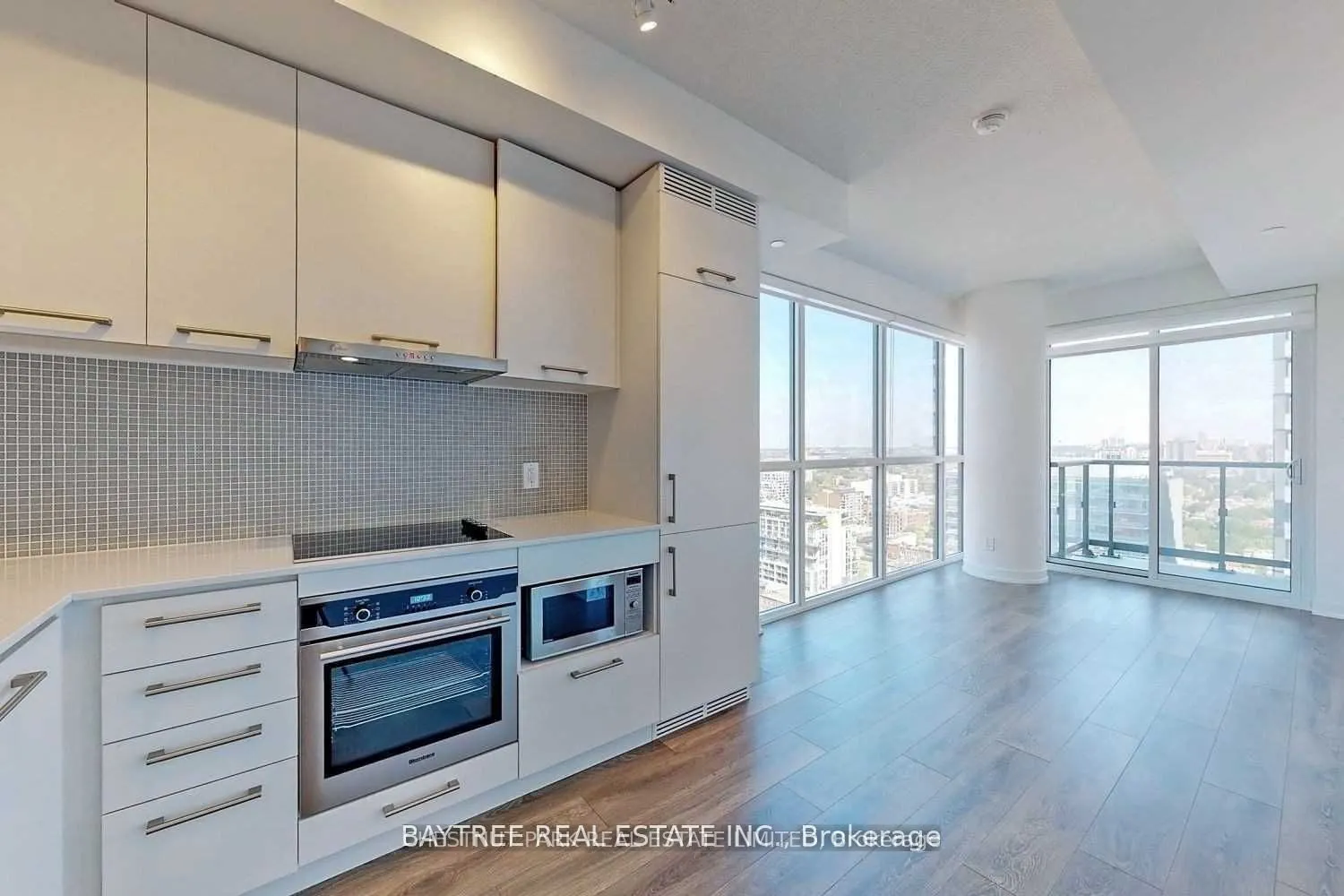 87 Peter Street, #2906