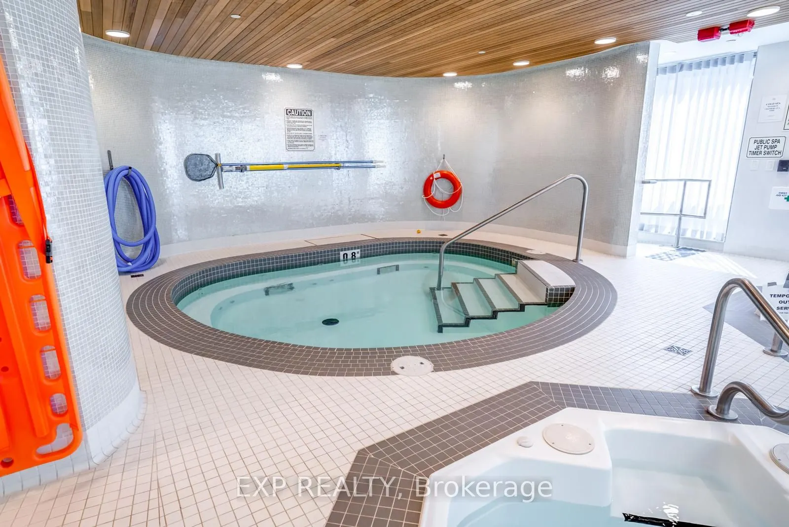 56 Forest Manor Road, #1010
