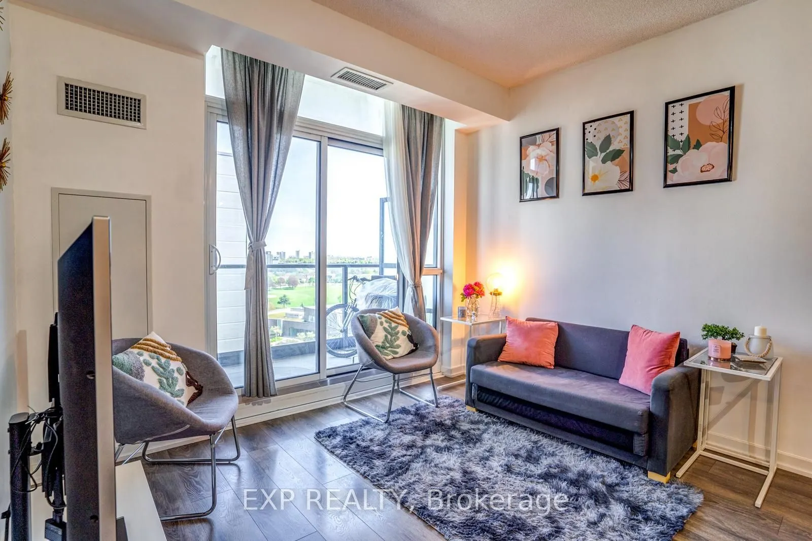 56 Forest Manor Road, #1010