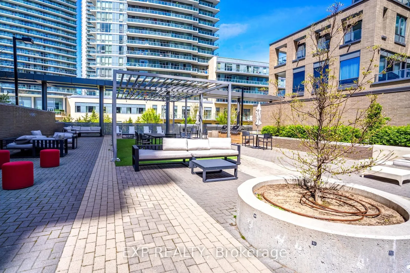 56 Forest Manor Road, #1010