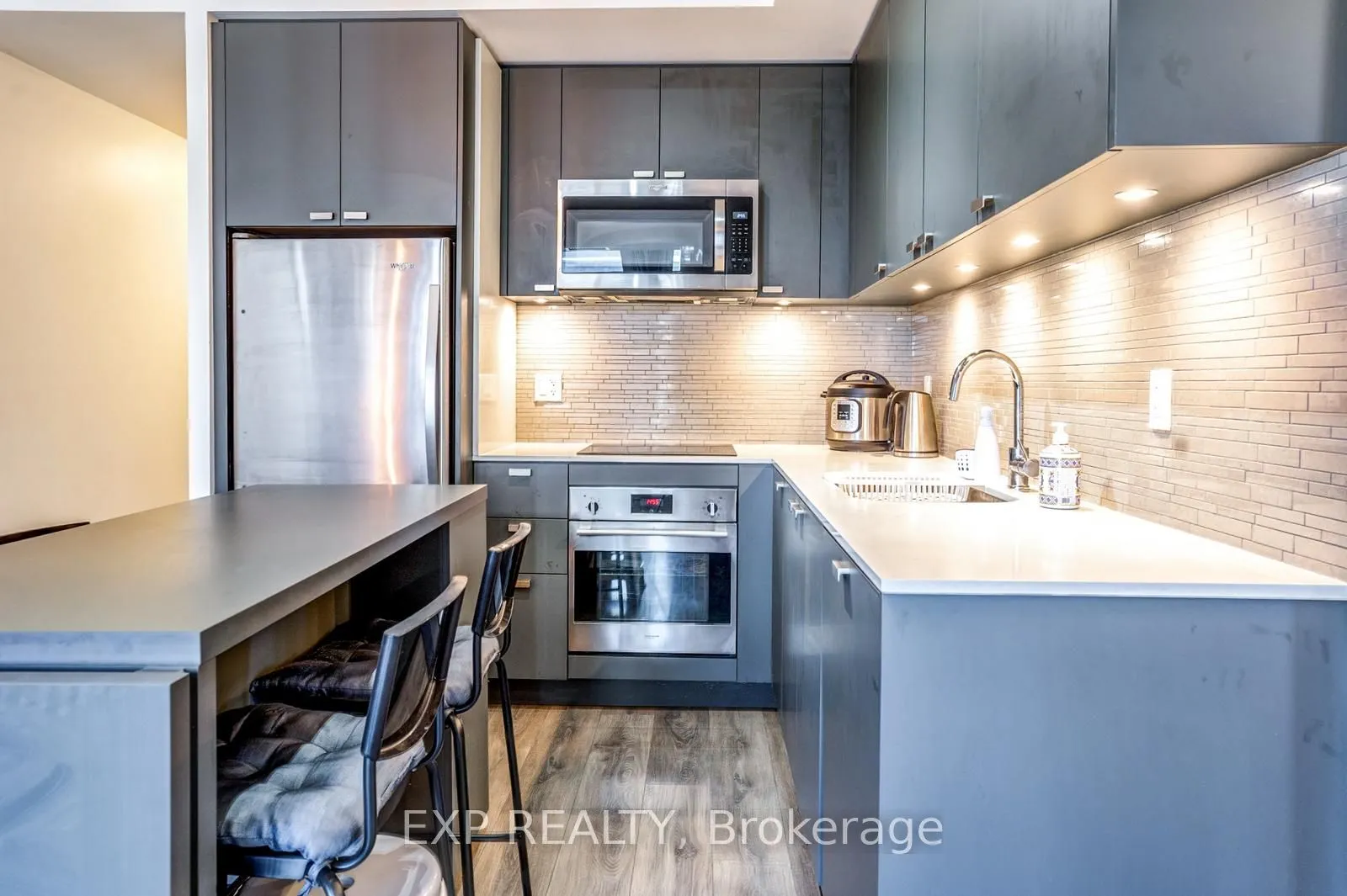 56 Forest Manor Road, #1010