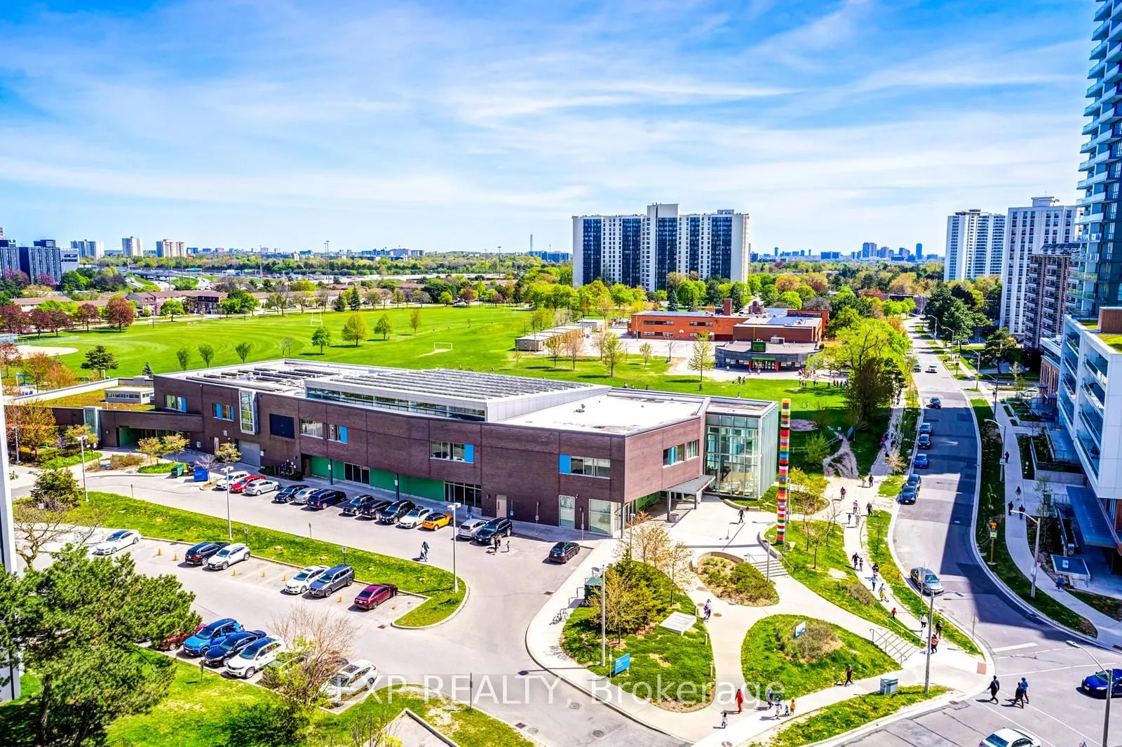 56 Forest Manor Road, #1010