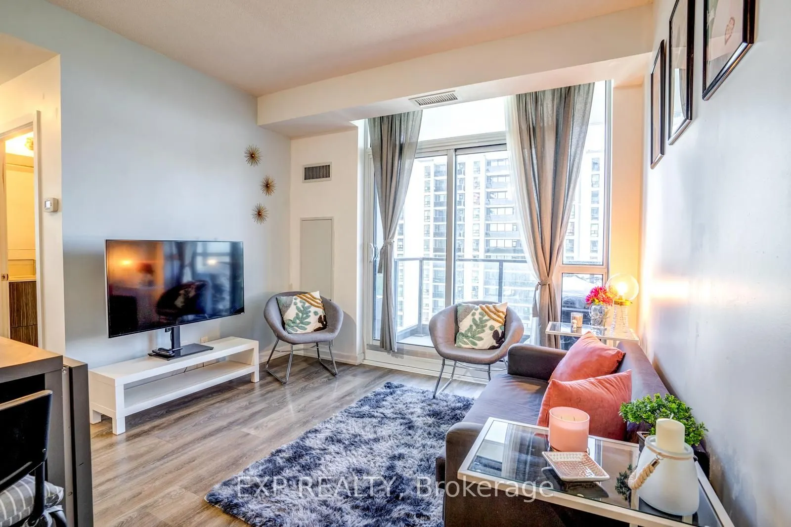 56 Forest Manor Road, #1010