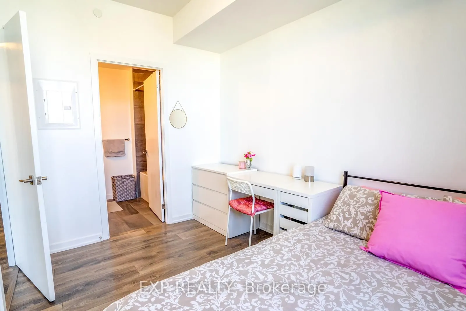 56 Forest Manor Road, #1010