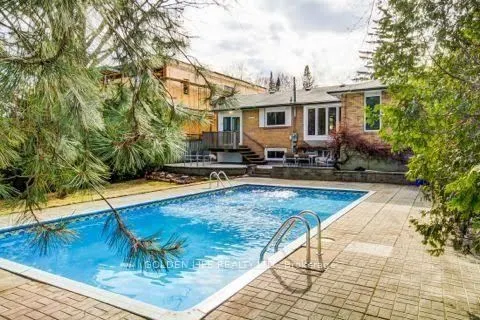 5 Hurlingham Crescent