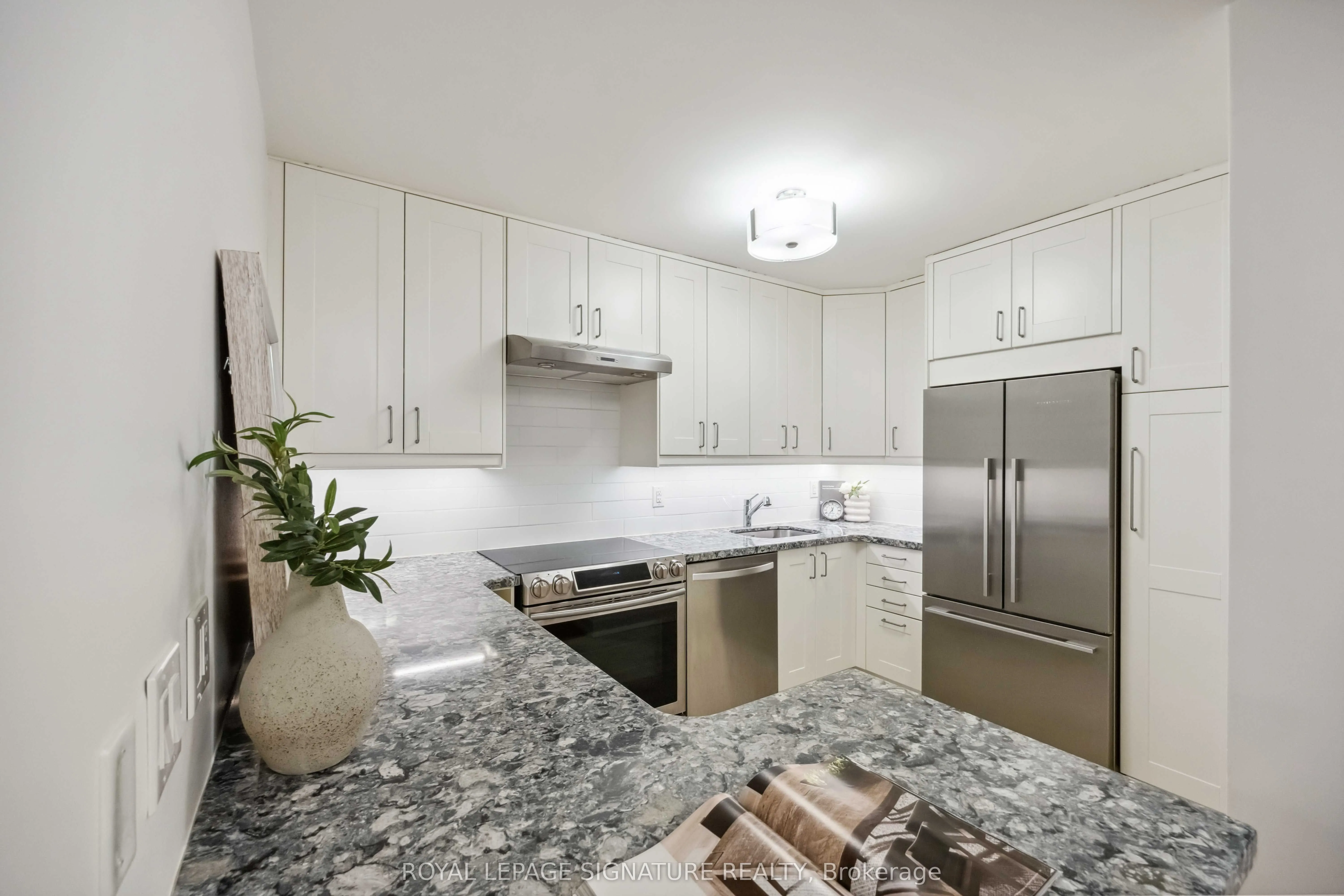 212 St. George Street #201