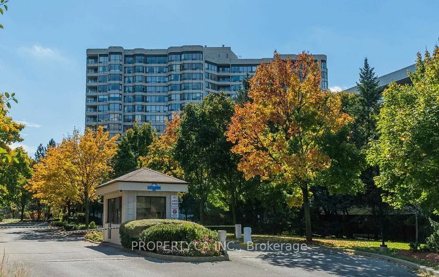 1121 Steeles Avenue W, #802