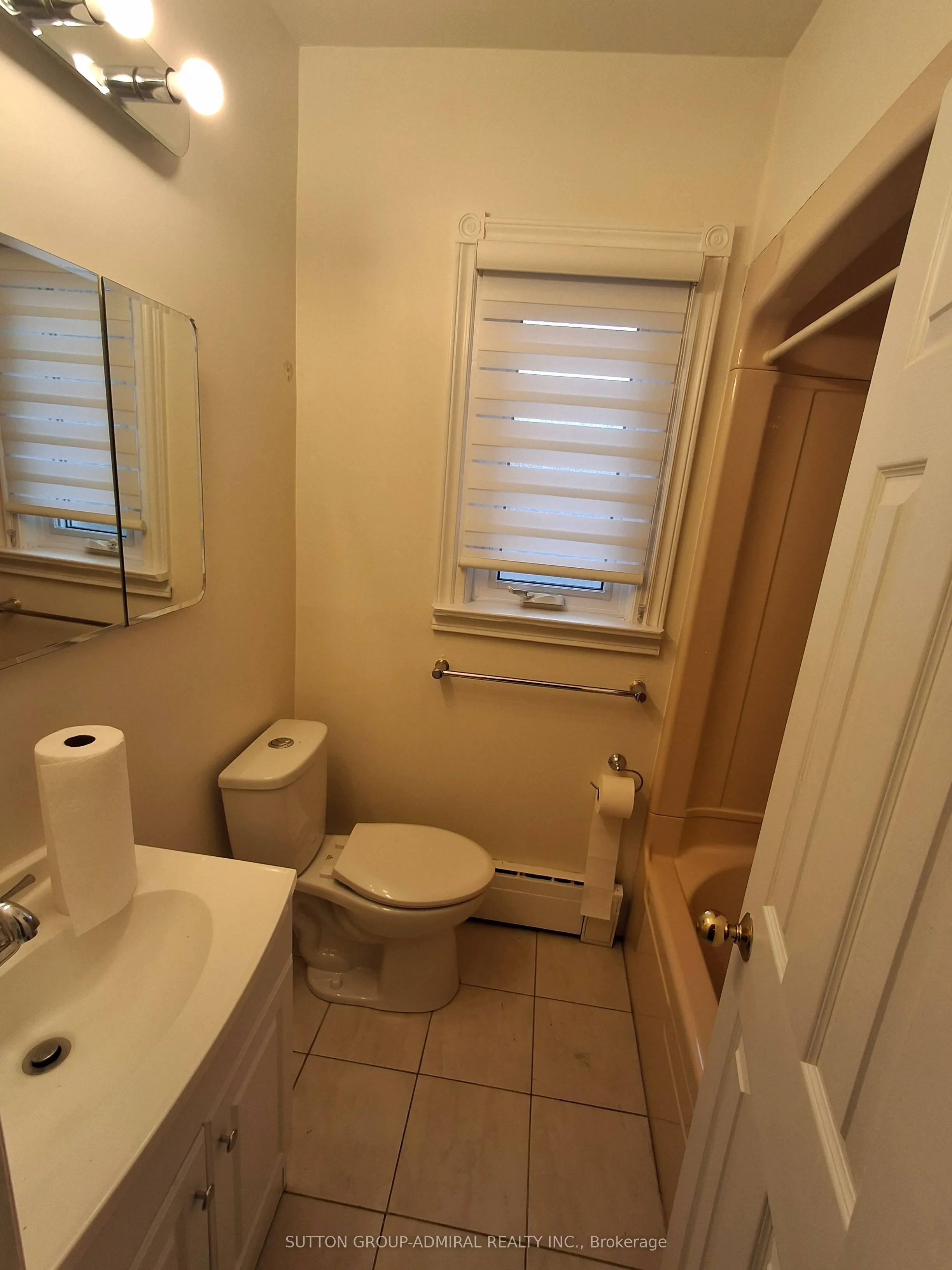 1220 Avenue Road #1