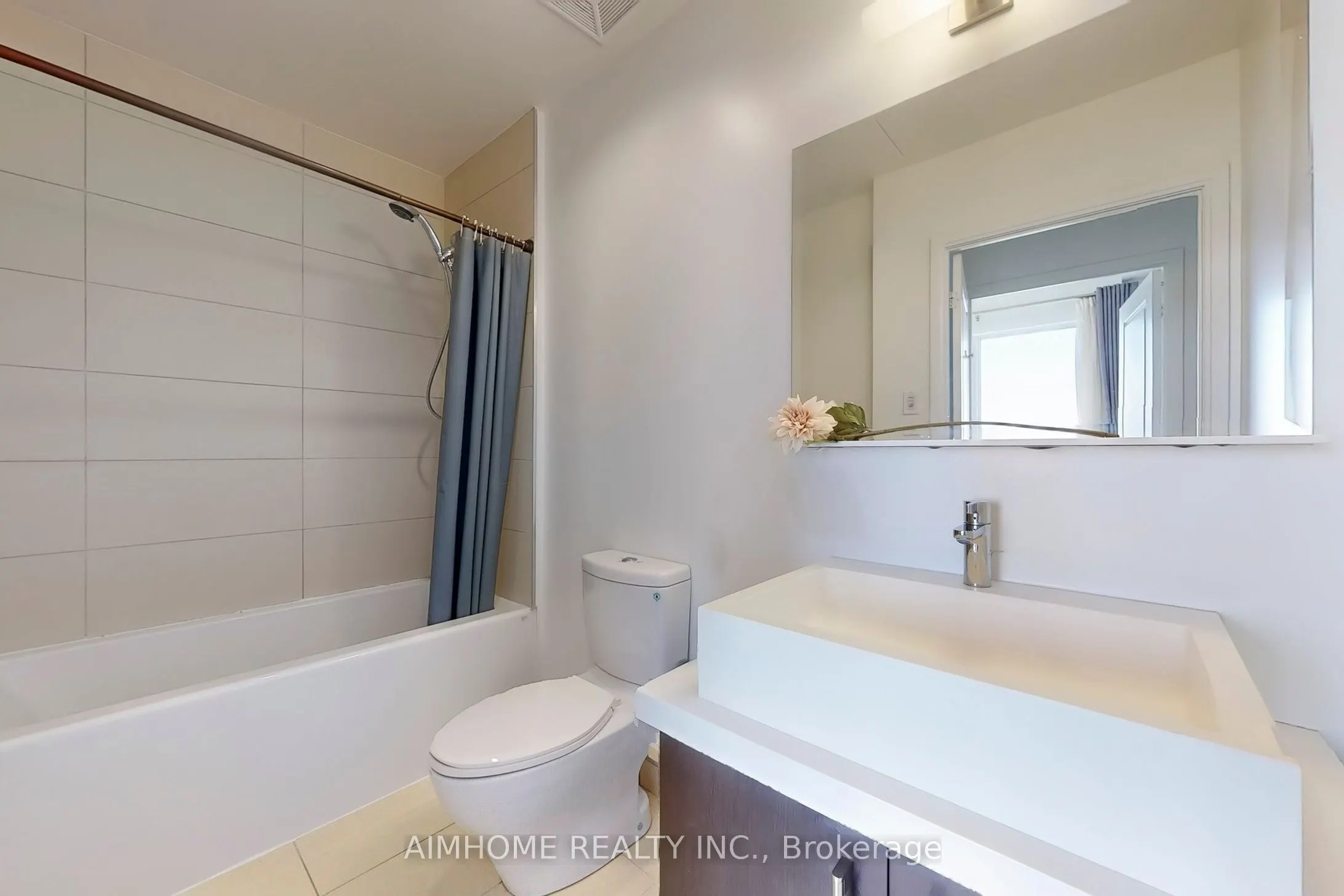 1080 Bay Street, #5103