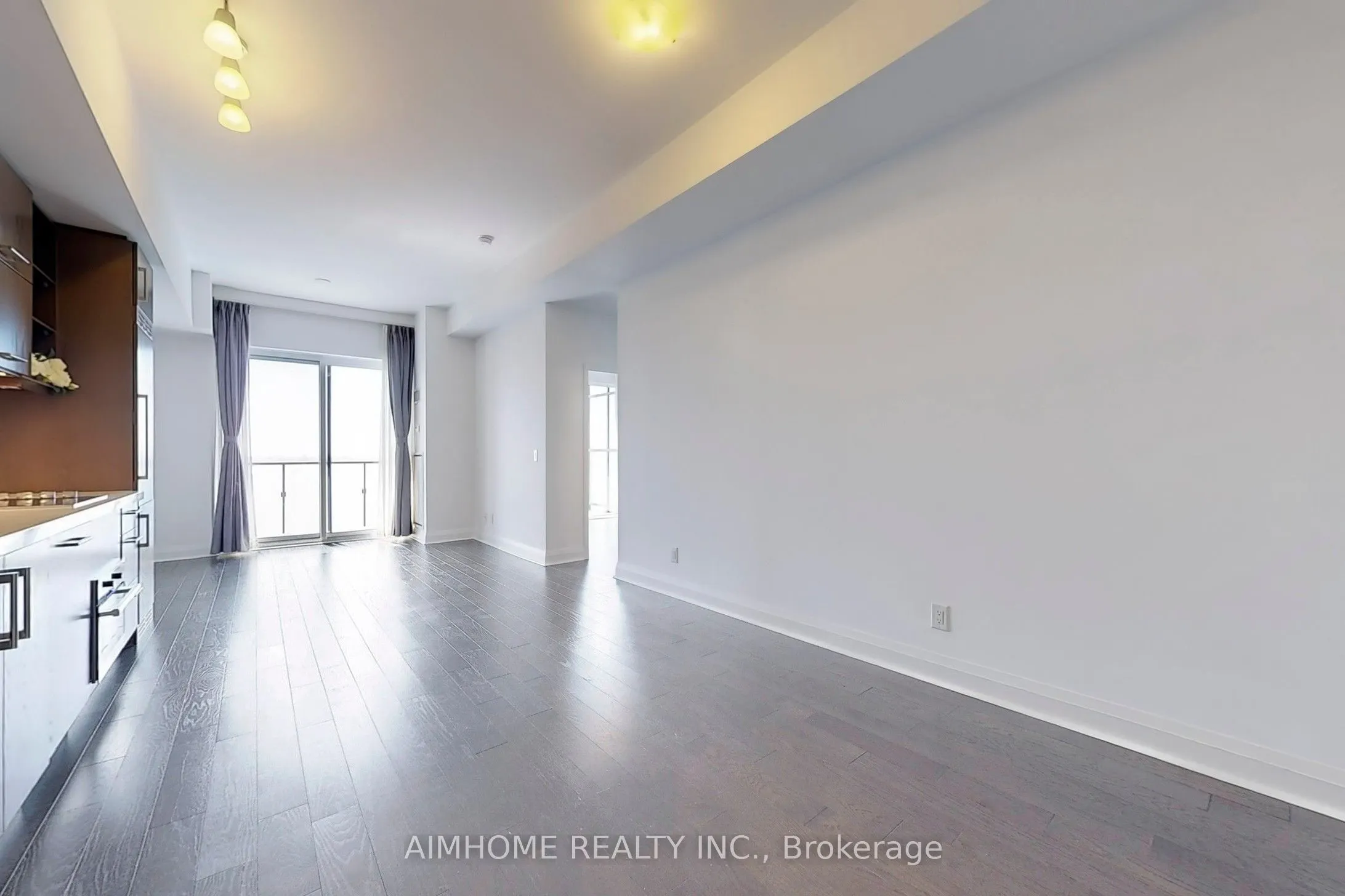 1080 Bay Street, #5103