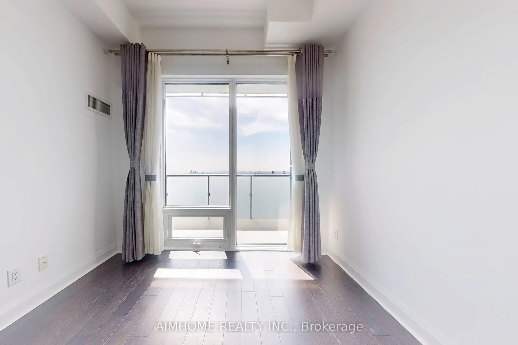 1080 Bay Street, #5103