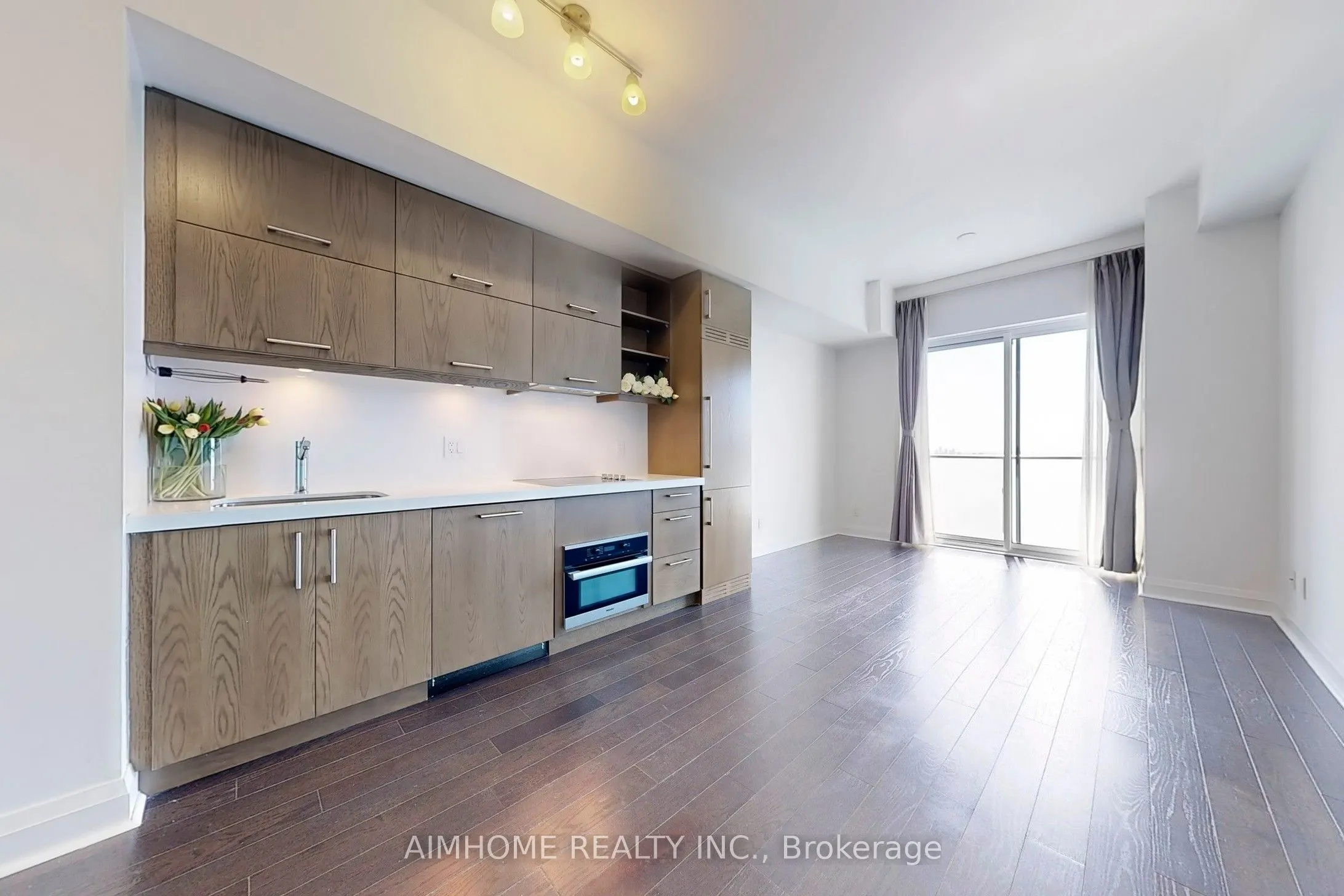 1080 Bay Street, #5103