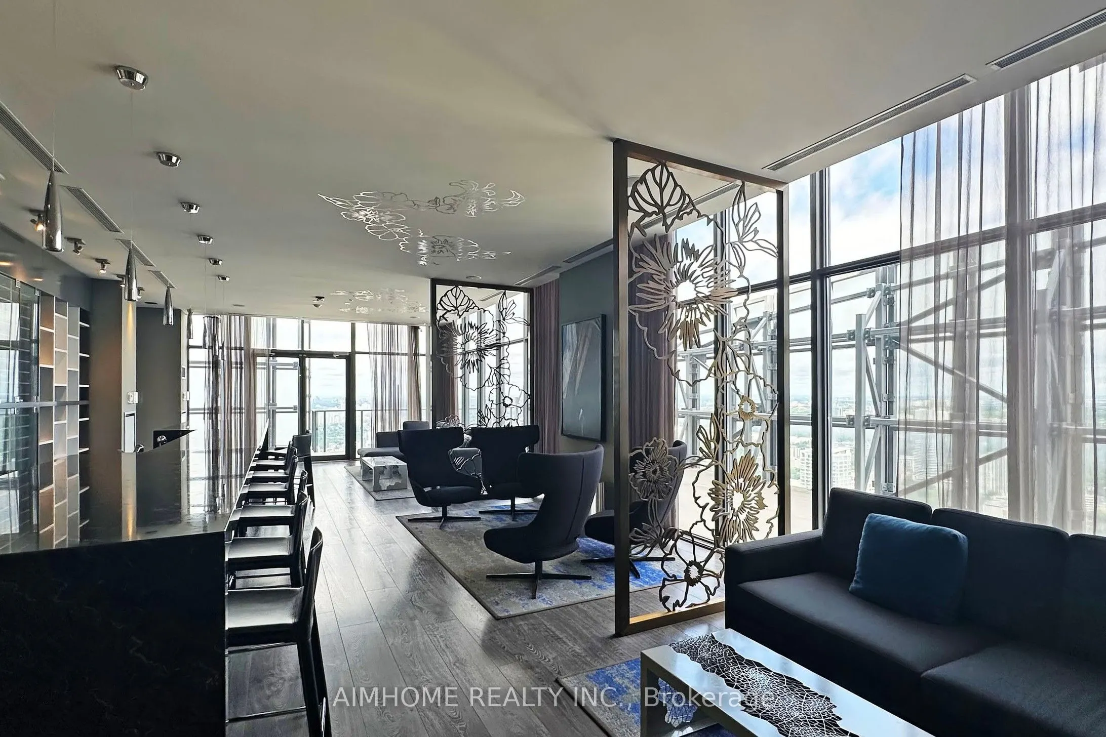 1080 Bay Street, #5103