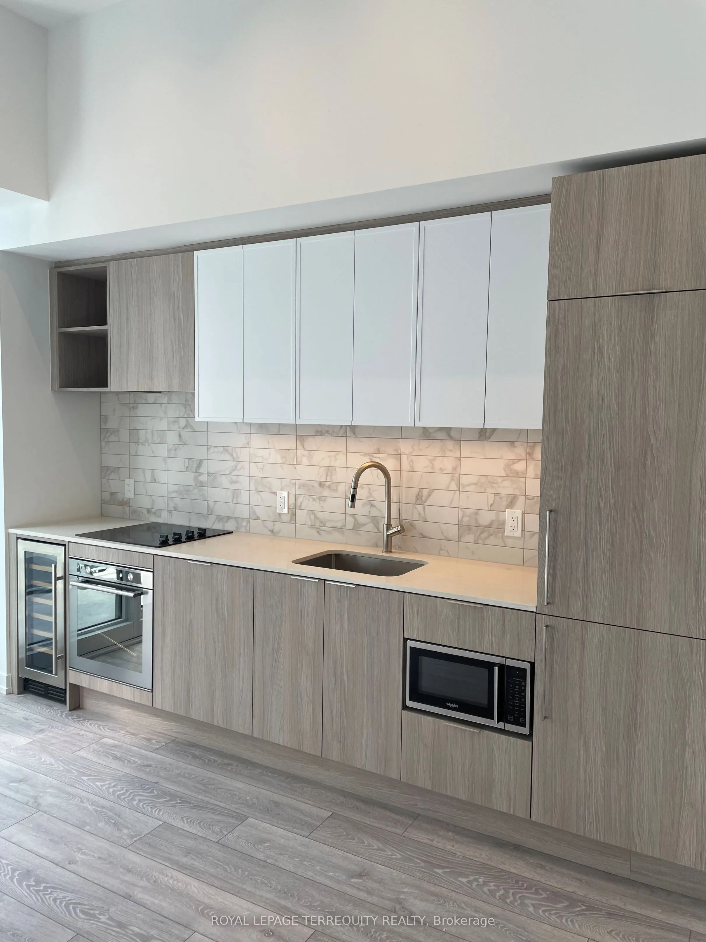 2020 Bathurst Street, #Ph01