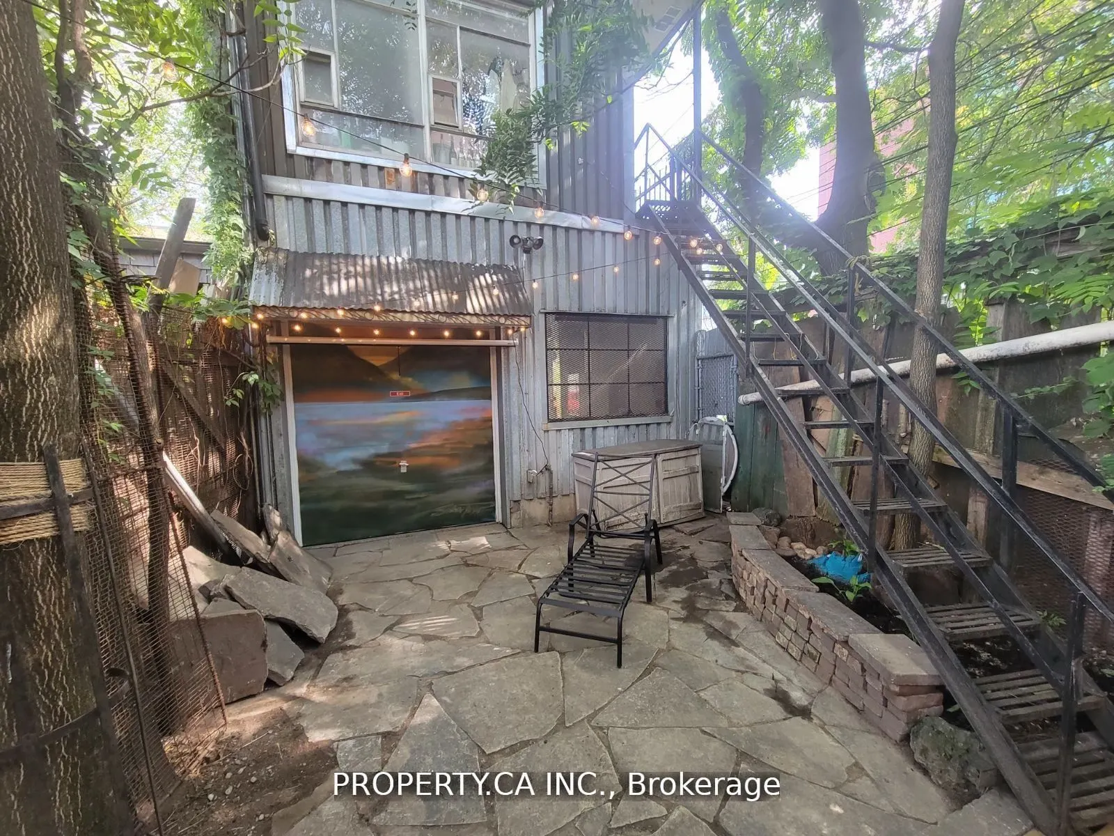 883 Queen Street W, #B1