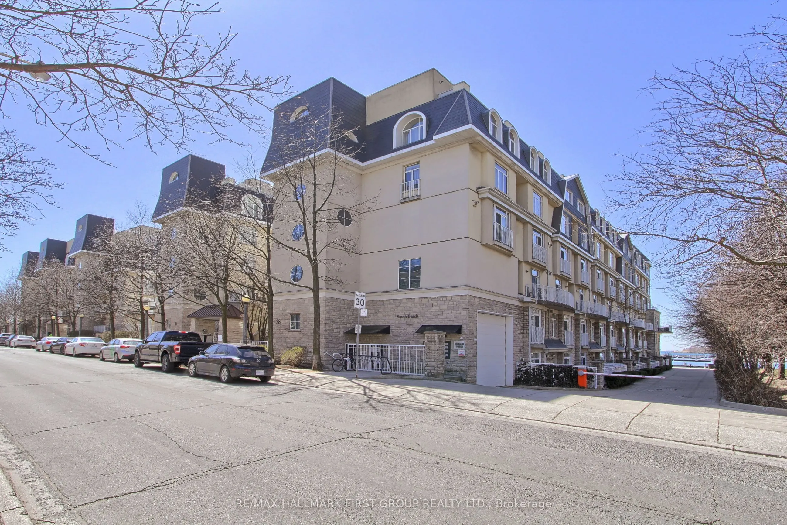 38 Stadium Road, #639