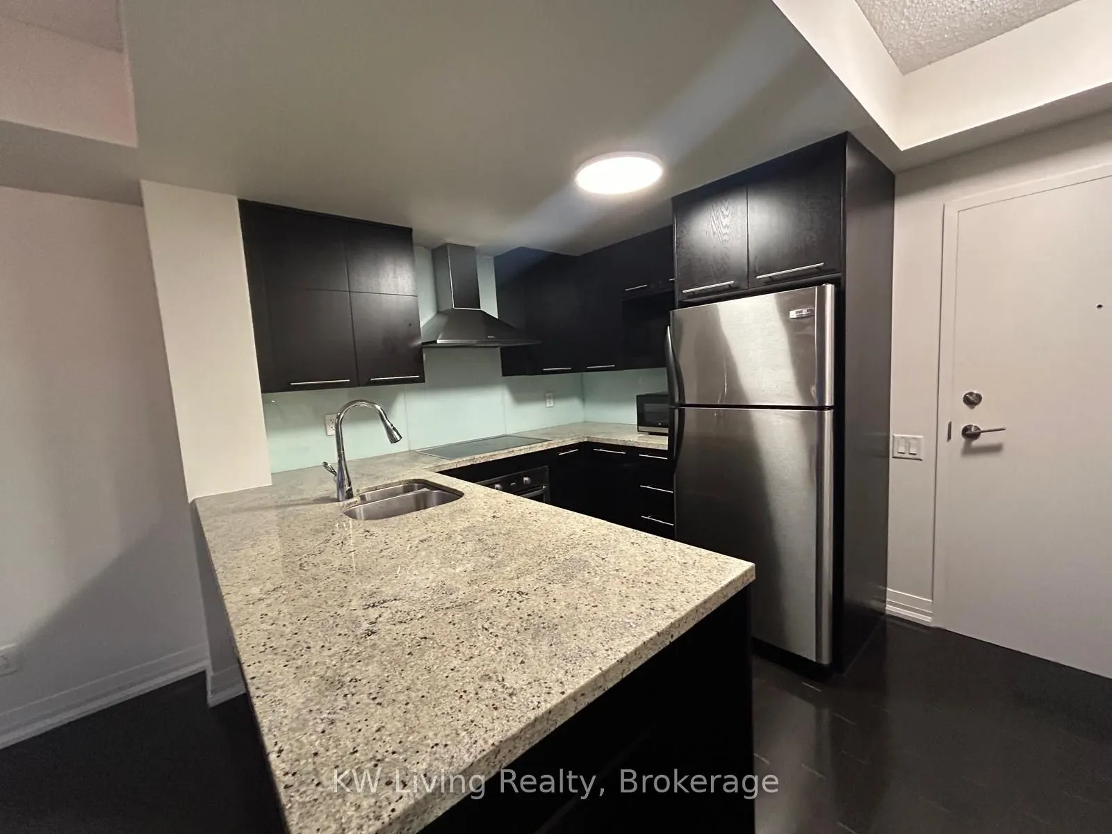 23 Carlton Street, #312