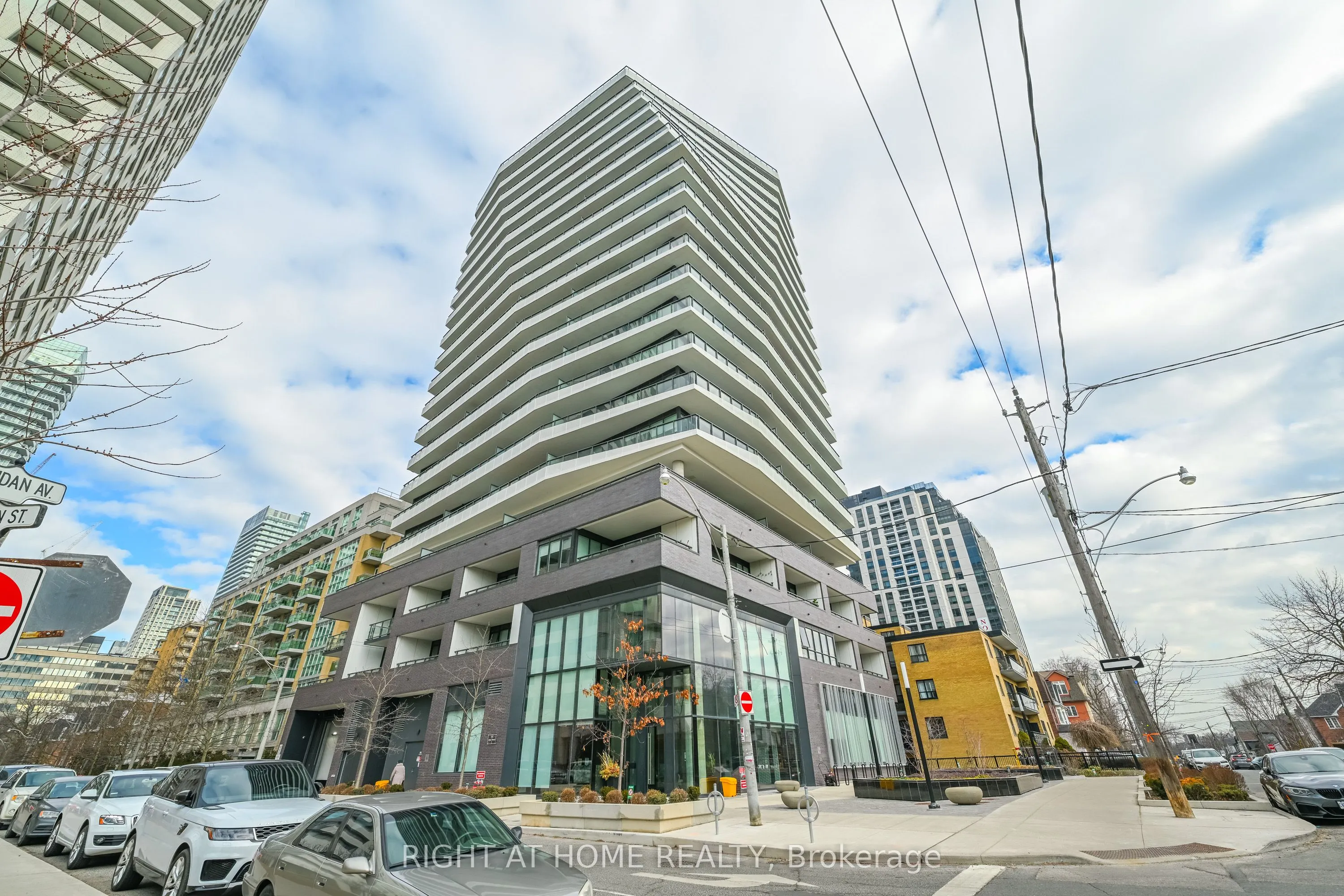11 Lillian Street, #1008